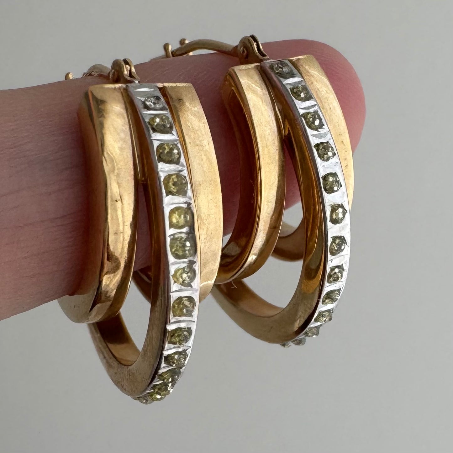 V I N T A G E // I see three / 14k yellow gold triple hoop with rough cut diamonds / hoop earrings