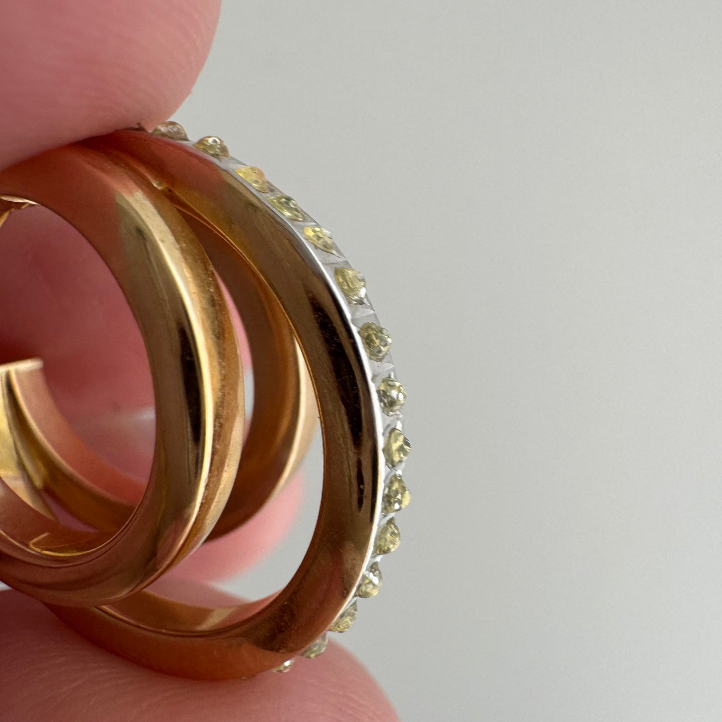 V I N T A G E // I see three / 14k yellow gold triple hoop with rough cut diamonds / hoop earrings