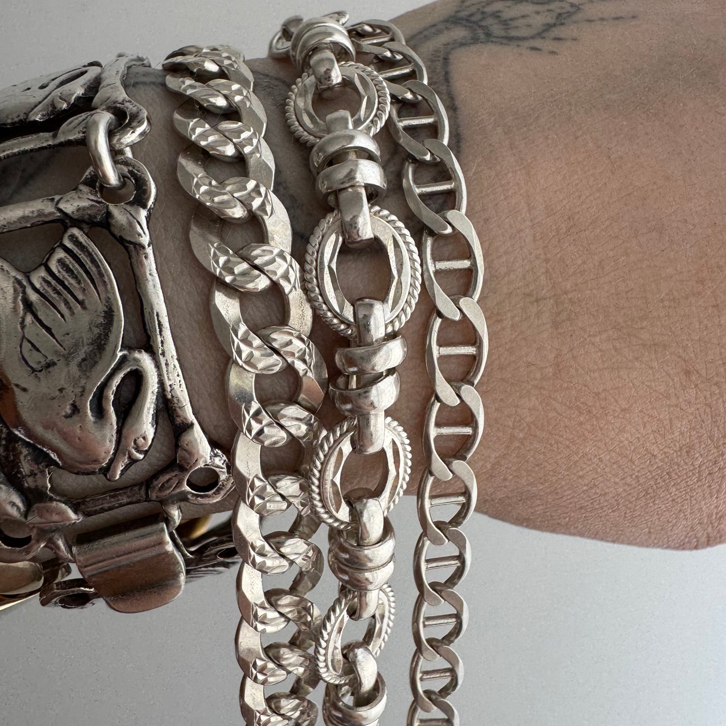 V I N T A G E // slinky links / sterling silver double sided flat wide curb chain bracelet / 8", 14.6g