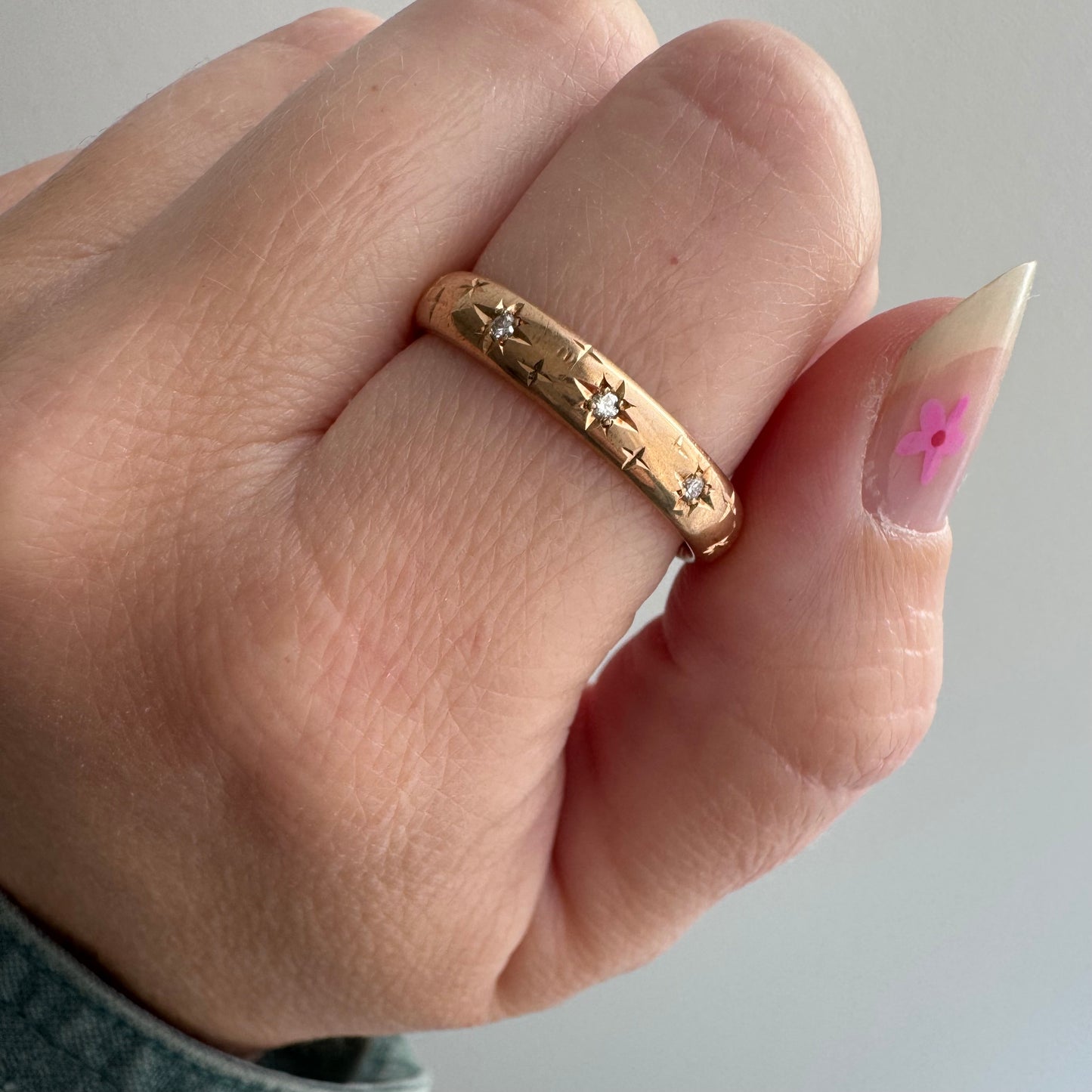 reimagined A N T I Q U E // star story / 14k donut band with three new star-set diamonds and engraved starbursts / size 10