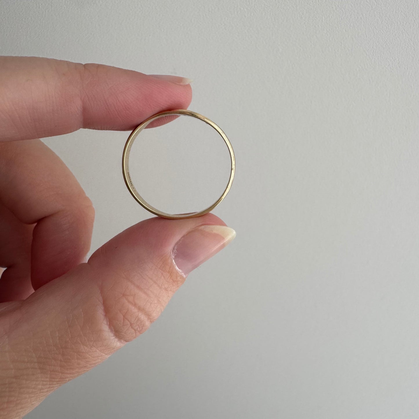 V I N T A G E // side eye trilogy / 10k and diamond trilogy band / size 10