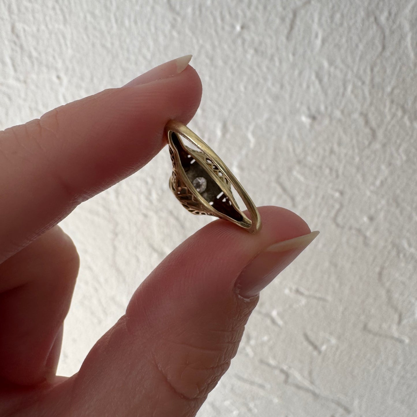 A N T I Q U E // floral geometry / 14k yellow and white gold late art deco diamond solitaire / size 4.5