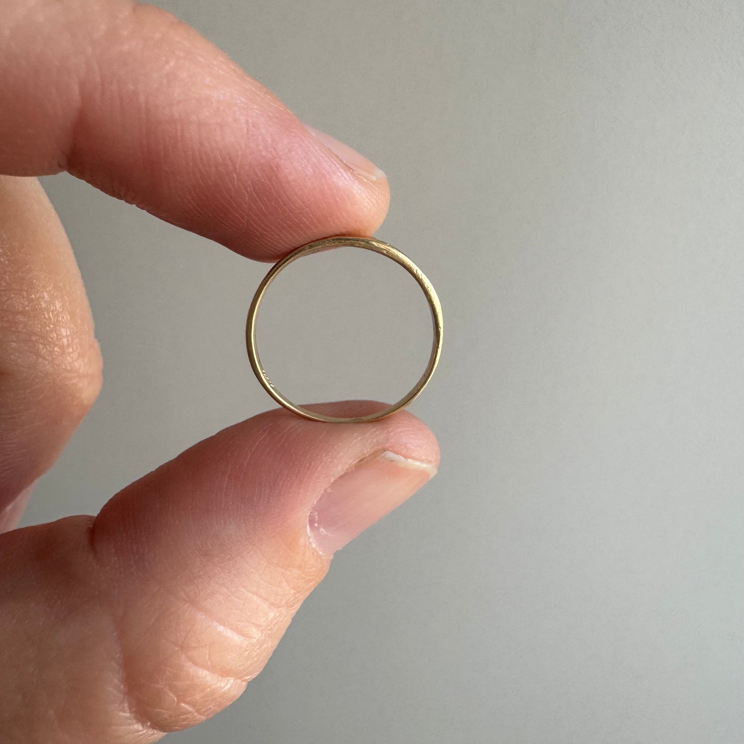 V I N T A G E // for the tiniest letter / 14k yellow gold tiniest signet ring / size 2