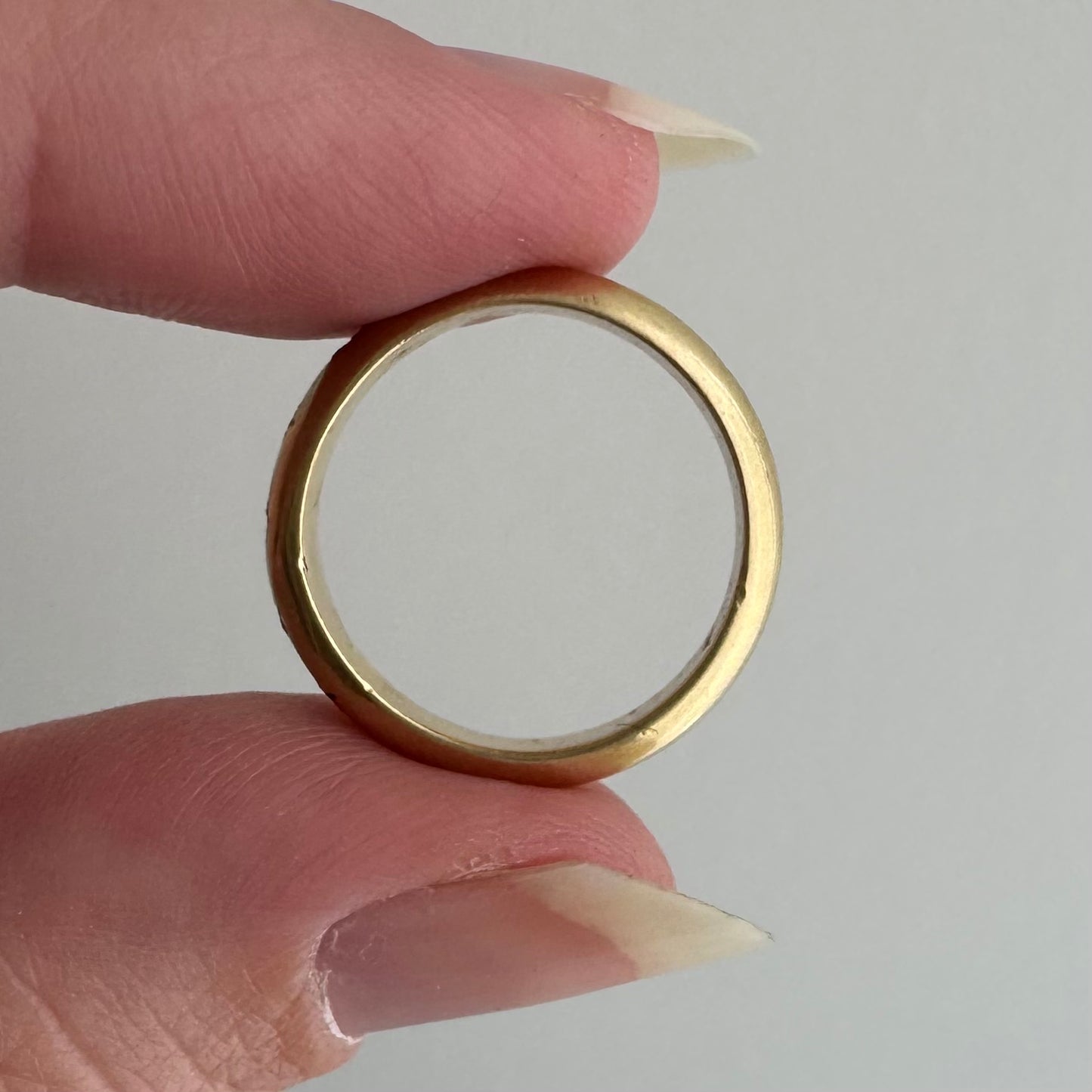 reimagined V I N T A G E // star story / 14k donut band with five new star-set diamonds / size 4