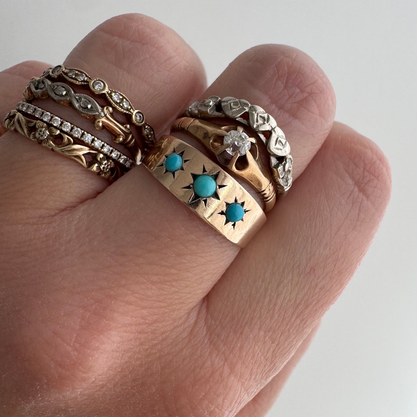 reimagined A N T I Q U E // 9k rosy yellow gold starburst trilogy band with turquoise / size 7