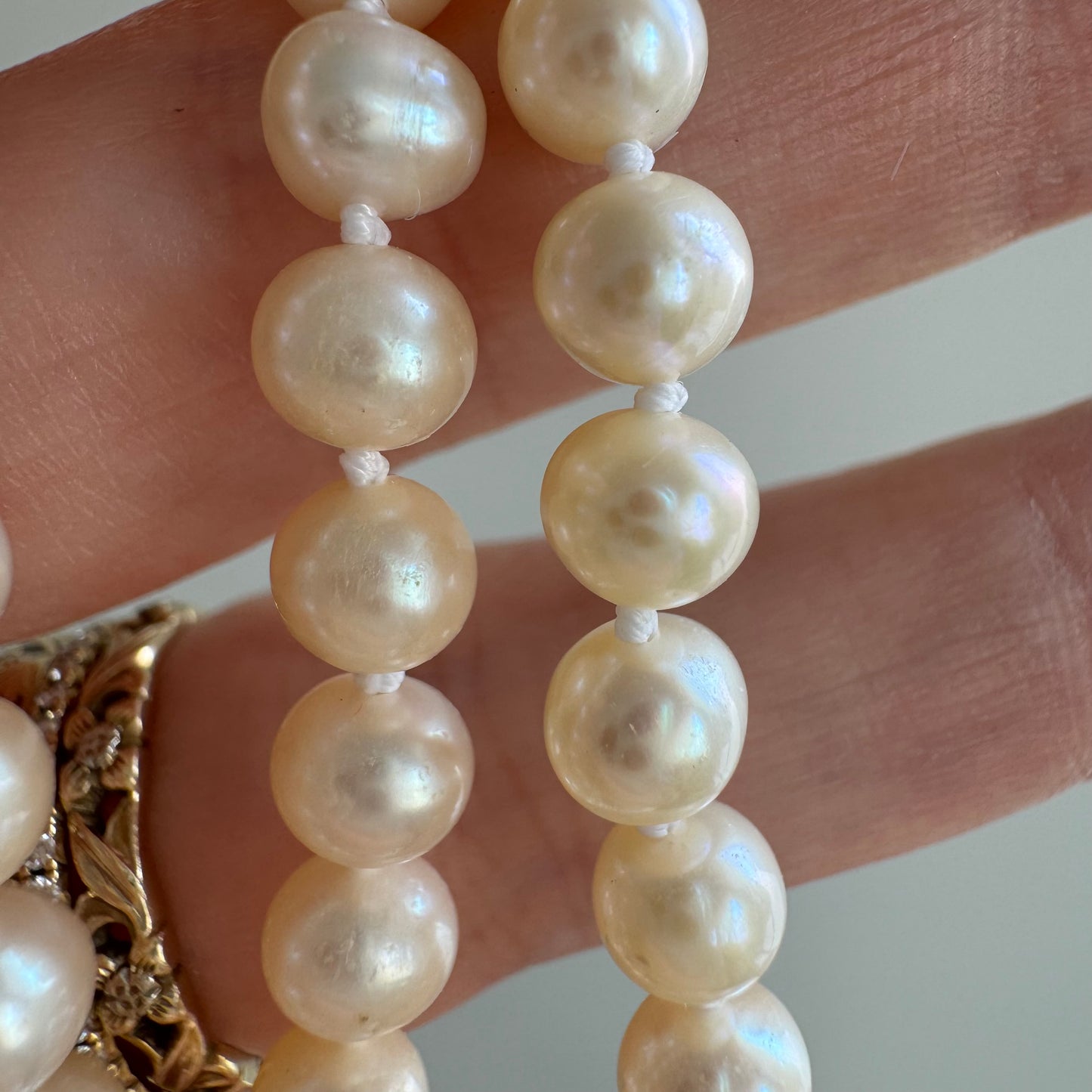 RESERVED V I N T A G E // perfect pearls / 10k and offwhite cultured pearl necklace / 18"