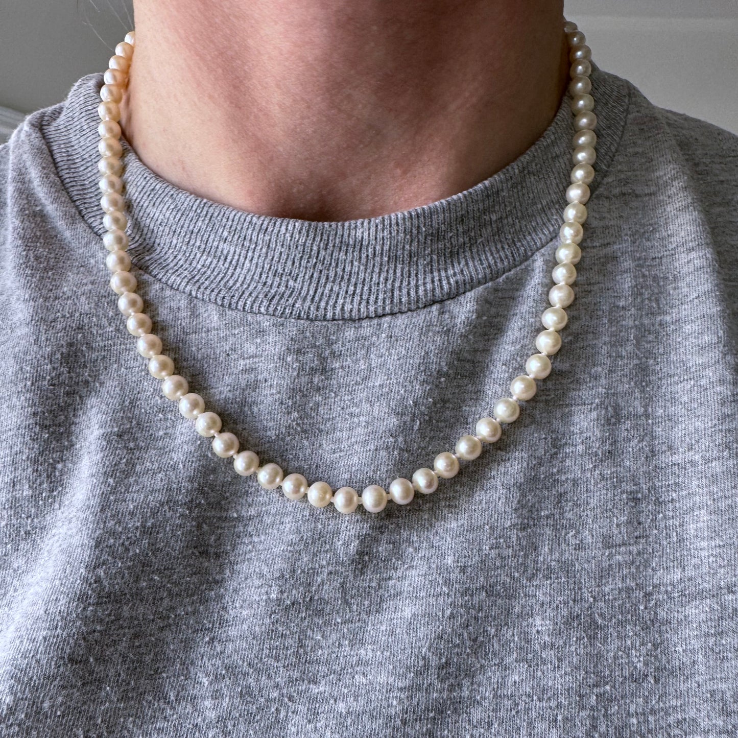 RESERVED V I N T A G E // perfect pearls / 10k and offwhite cultured pearl necklace / 18"