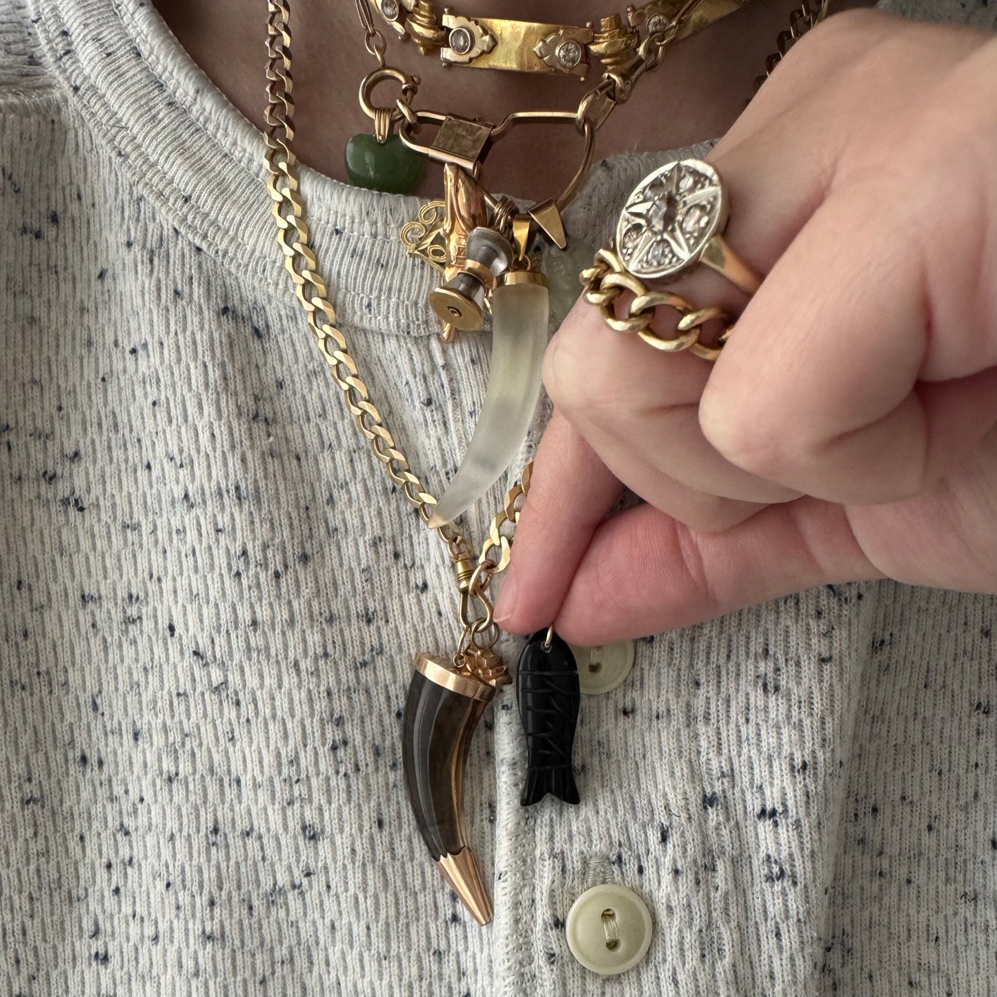 V I N T A G E // sweetest fish / carved onyx fish with 10k bail / a pendant