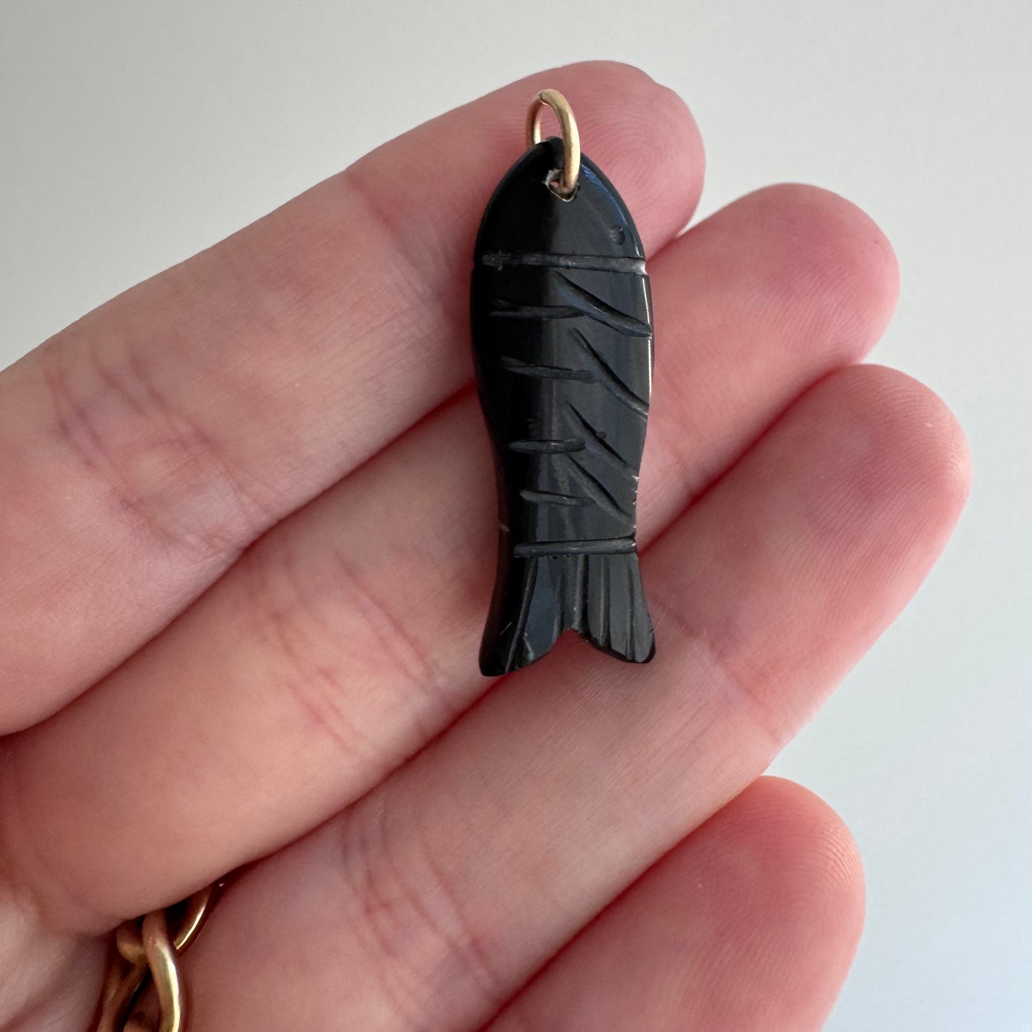 V I N T A G E // sweetest fish / carved onyx fish with 10k bail / a pendant