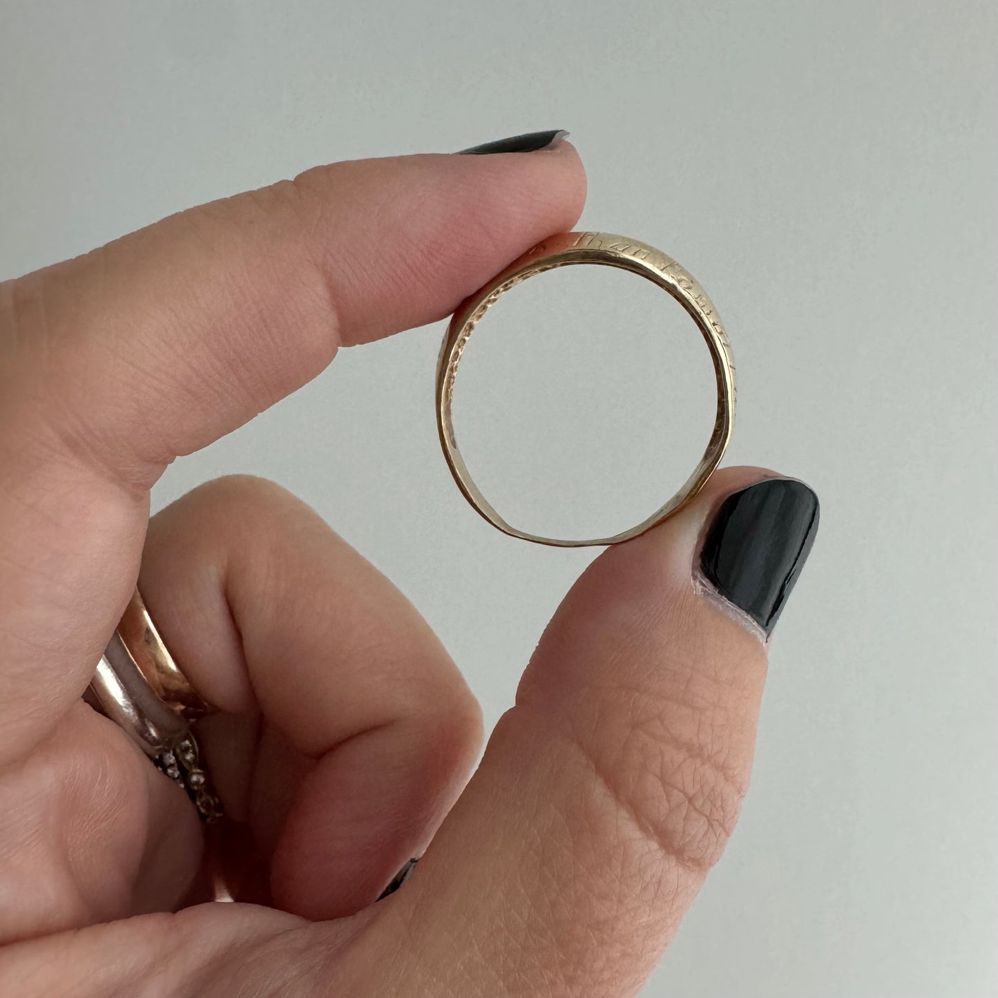 V I N T A G E // the arc of love / 9k qu'hier que demain sentiment dome ring / size 11