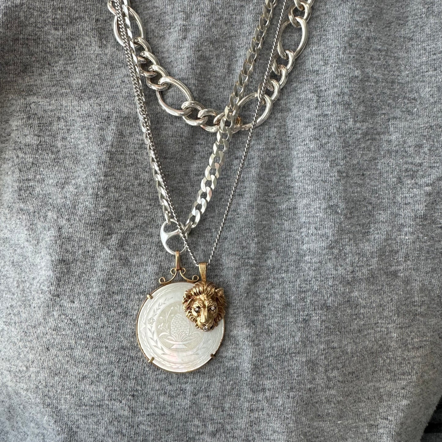 V I N T A G E // diamond grin / solid 14k yellow gold and diamond lion face / a pendant