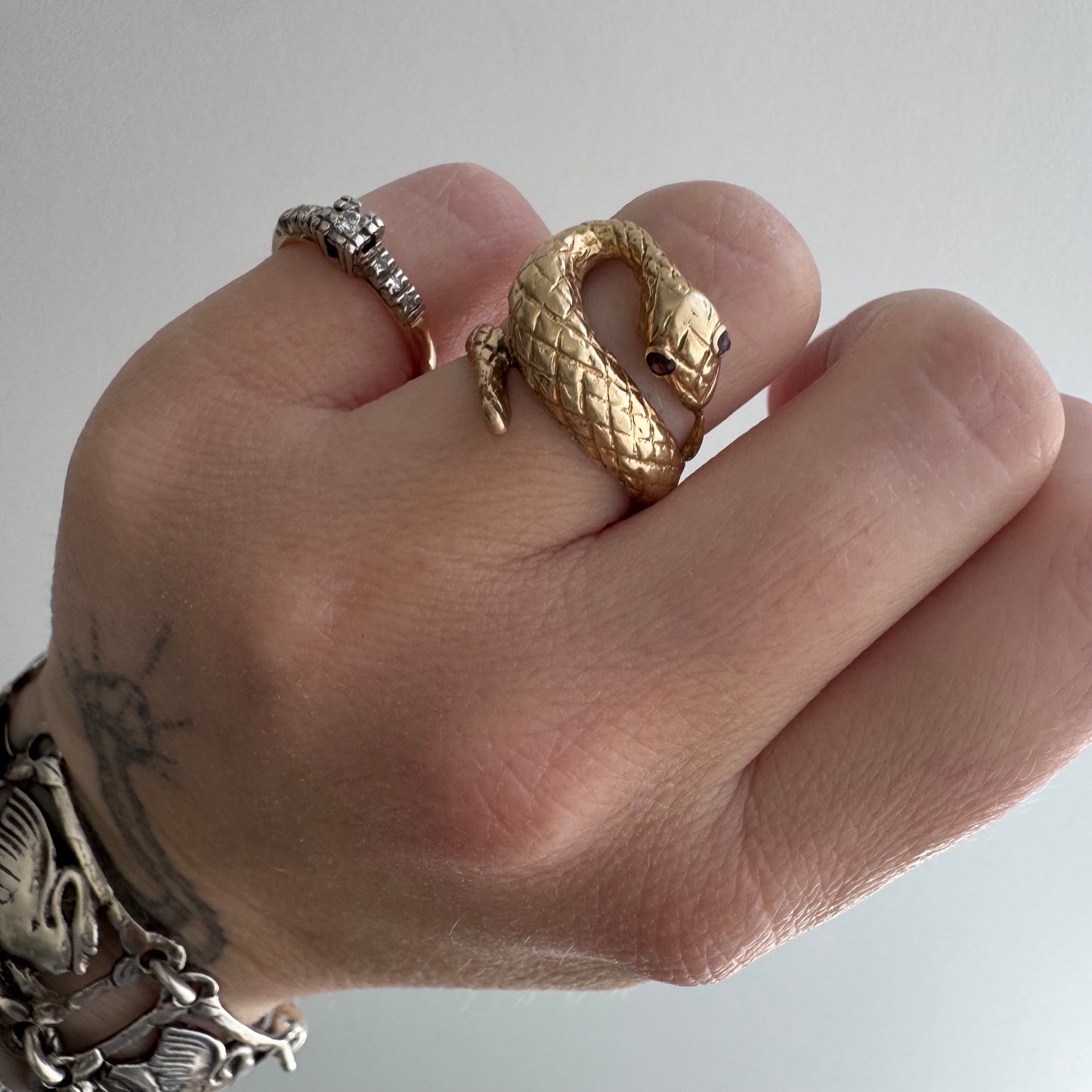 V I N T A G E // slithering friend / 14k gold and tourmaline snake ring / size 5.5