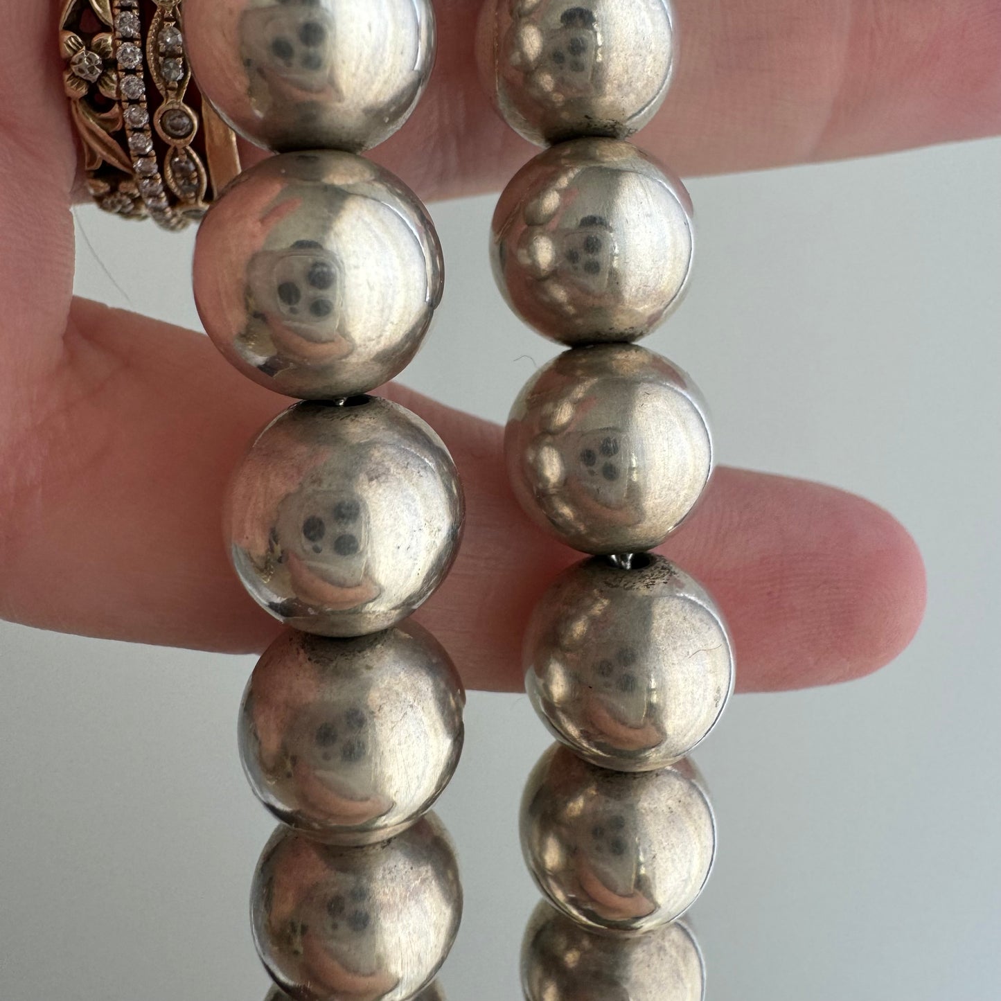 V I N T A G E // punk pearls / sterling silver ball bead necklace / 24.5", 63.5g