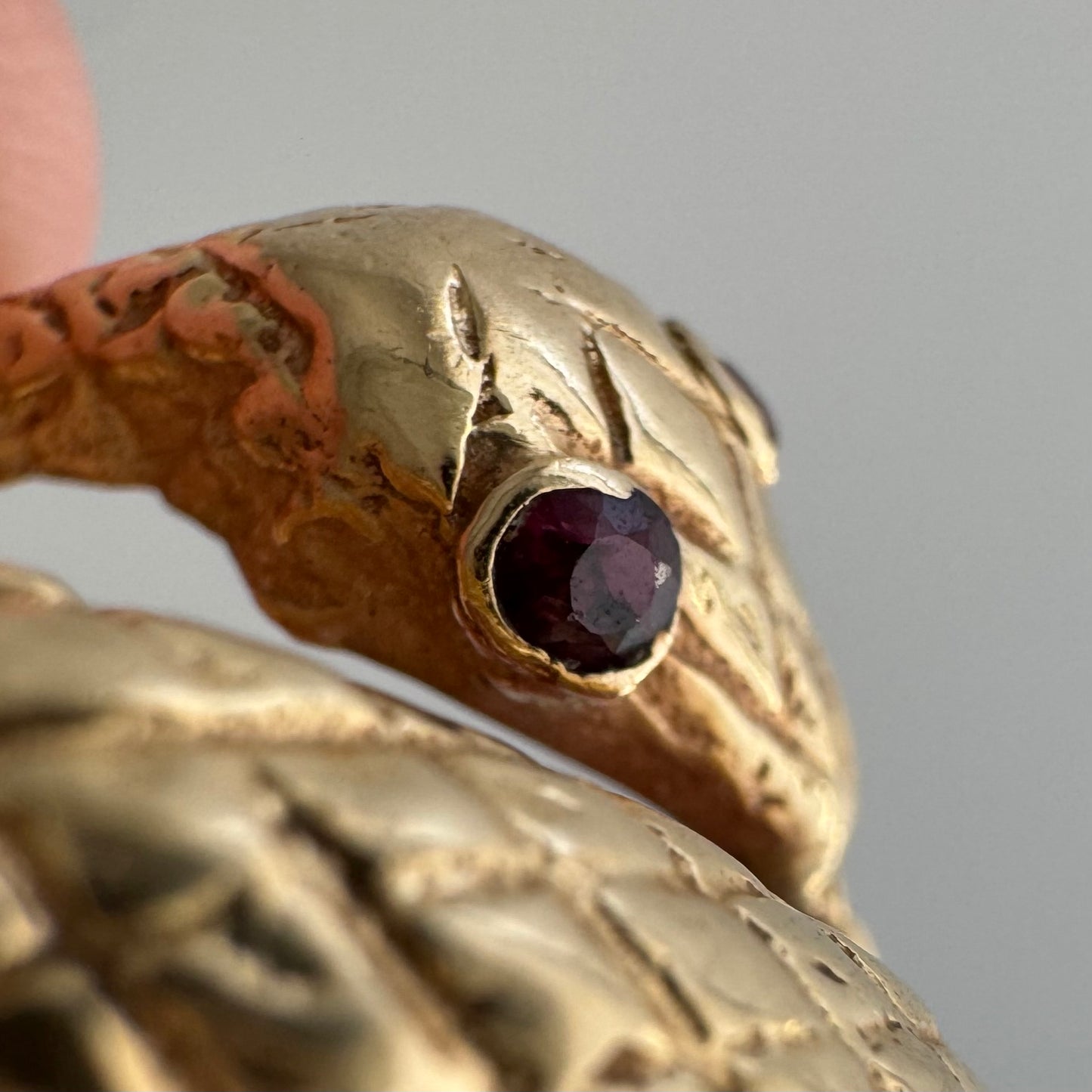 V I N T A G E // slithering friend / 14k gold and tourmaline snake ring / size 5.5