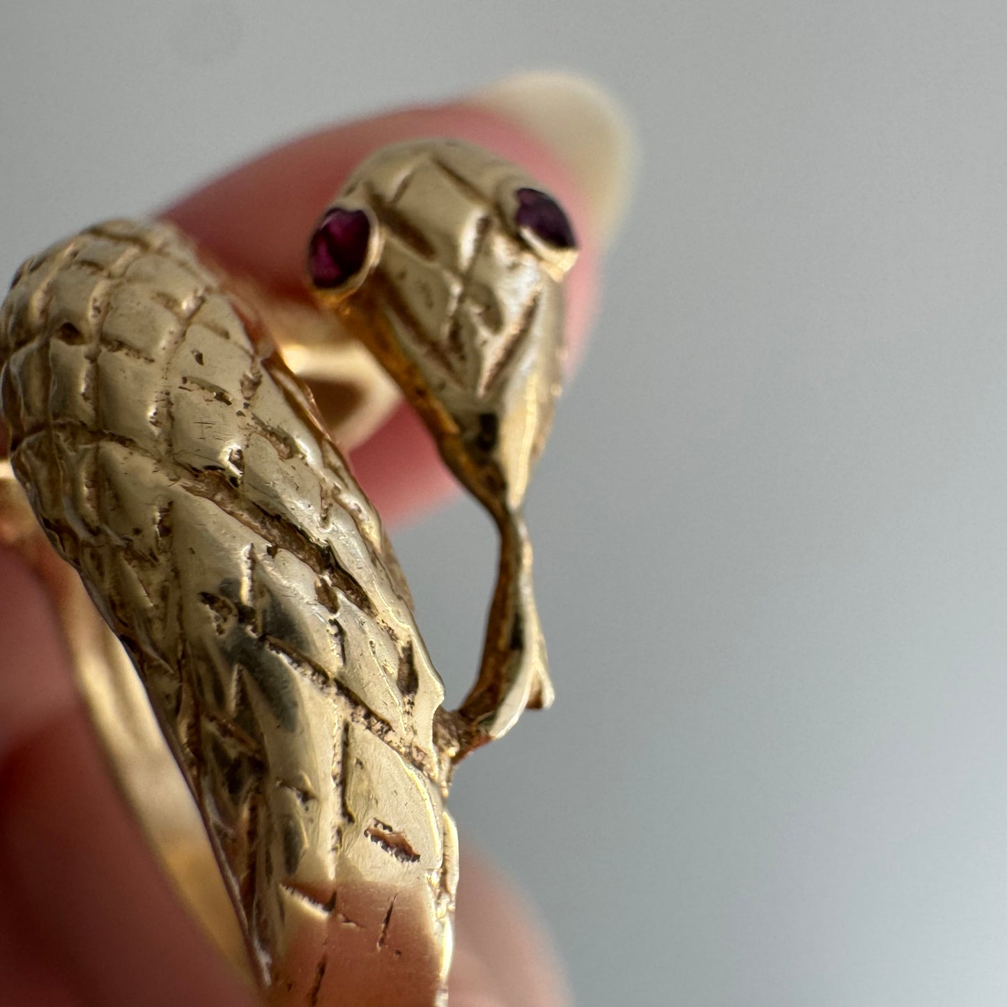 V I N T A G E // slithering friend / 14k gold and tourmaline snake ring / size 5.5