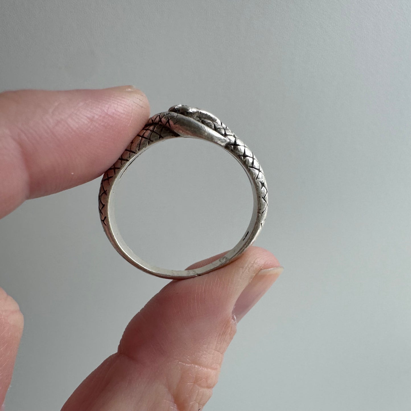 LIKE A LIVE // short term discounted price / sterling silver serpent ring / size 10+