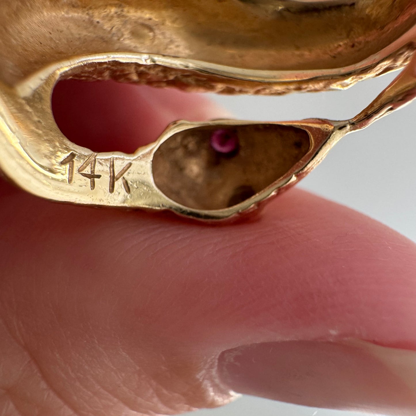 V I N T A G E // slithering friend / 14k gold and tourmaline snake ring / size 5.5