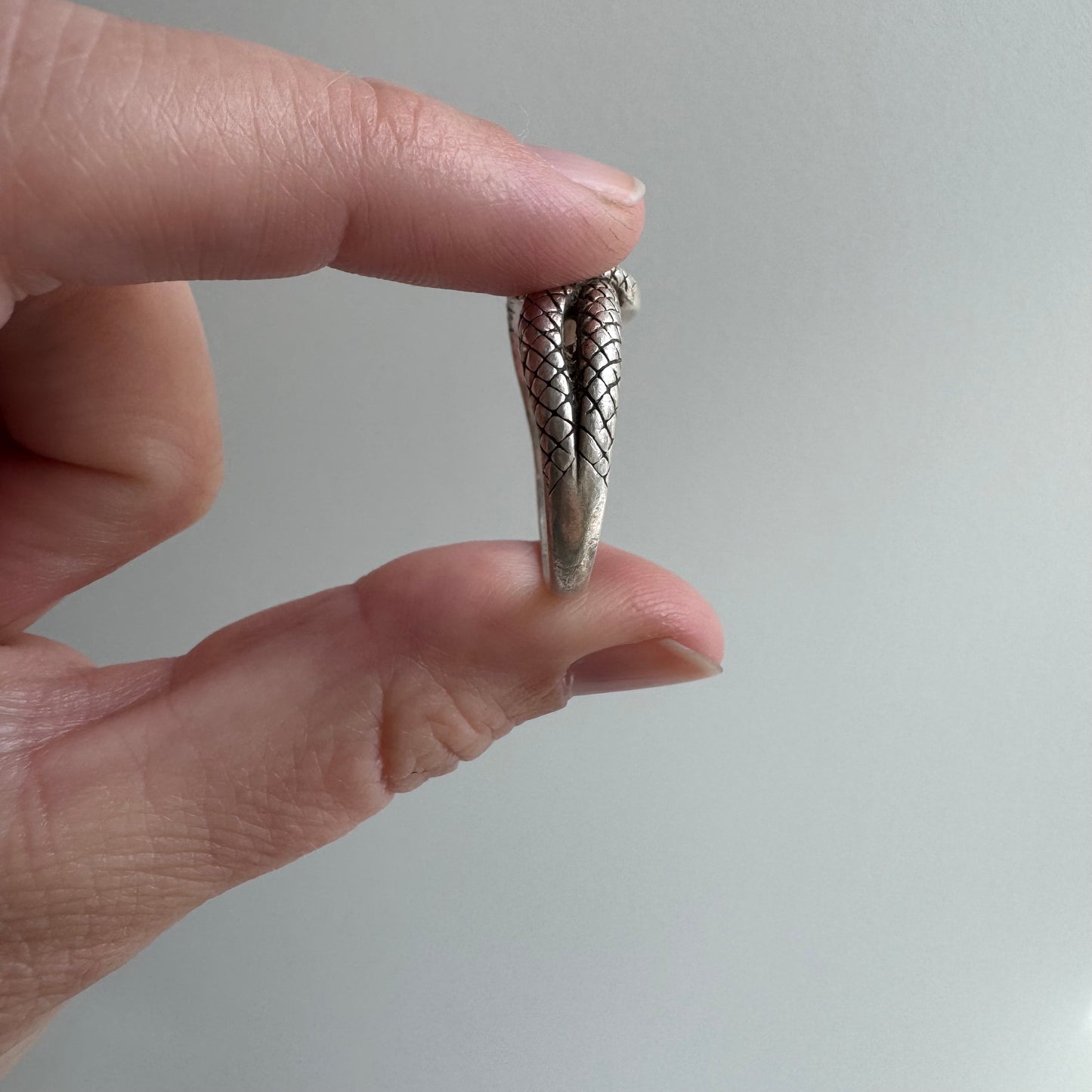 LIKE A LIVE // short term discounted price / sterling silver serpent ring / size 10+