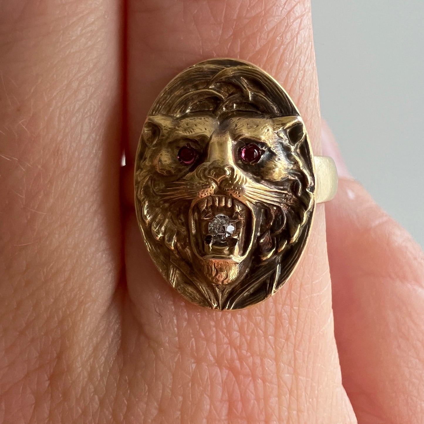 reimagined V I N T A G E // ambiguous big cat / solid 10k yellow gold art nouveau cufflink conversion ring / size 7.25 ish