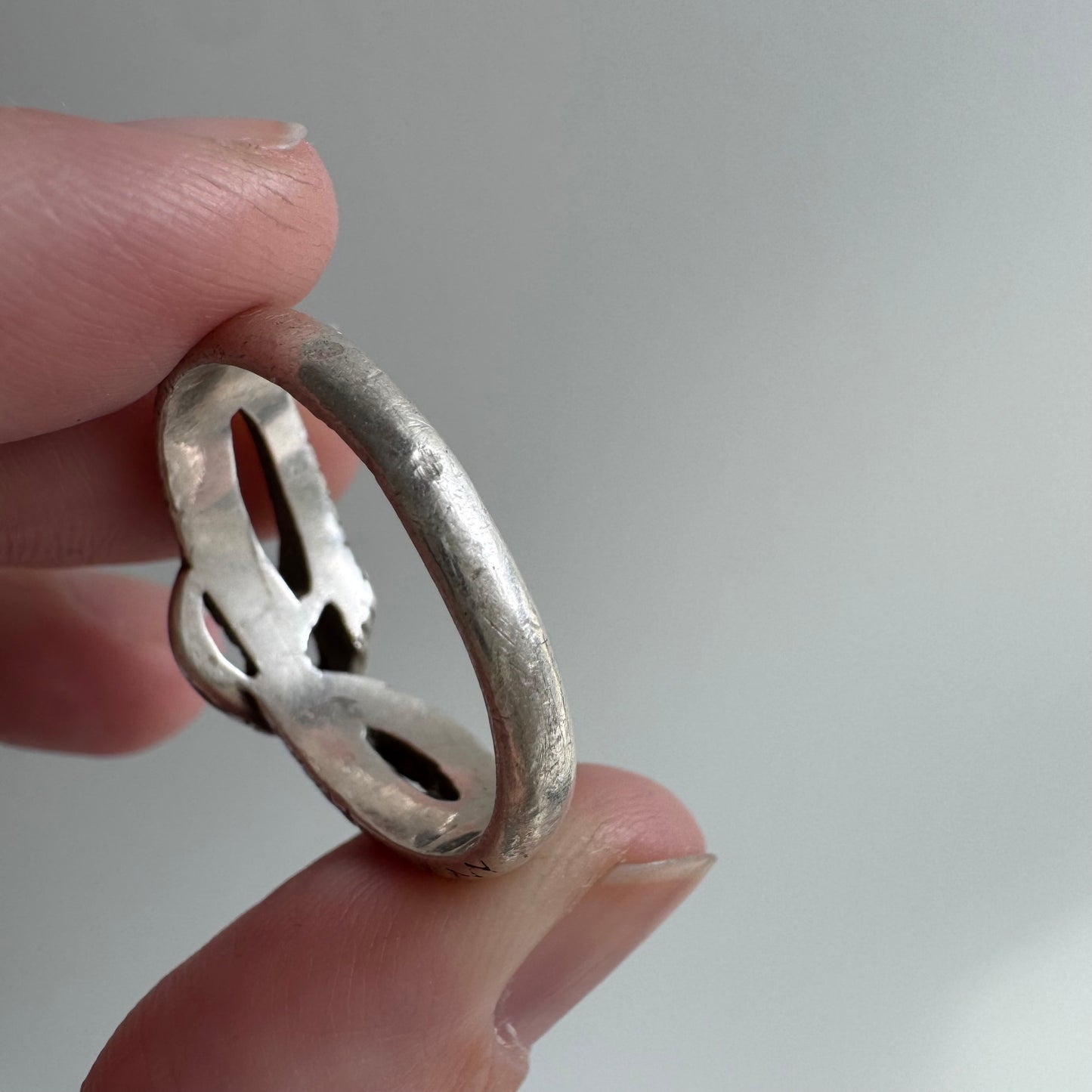 LIKE A LIVE // short term discounted price / sterling silver serpent ring / size 10+