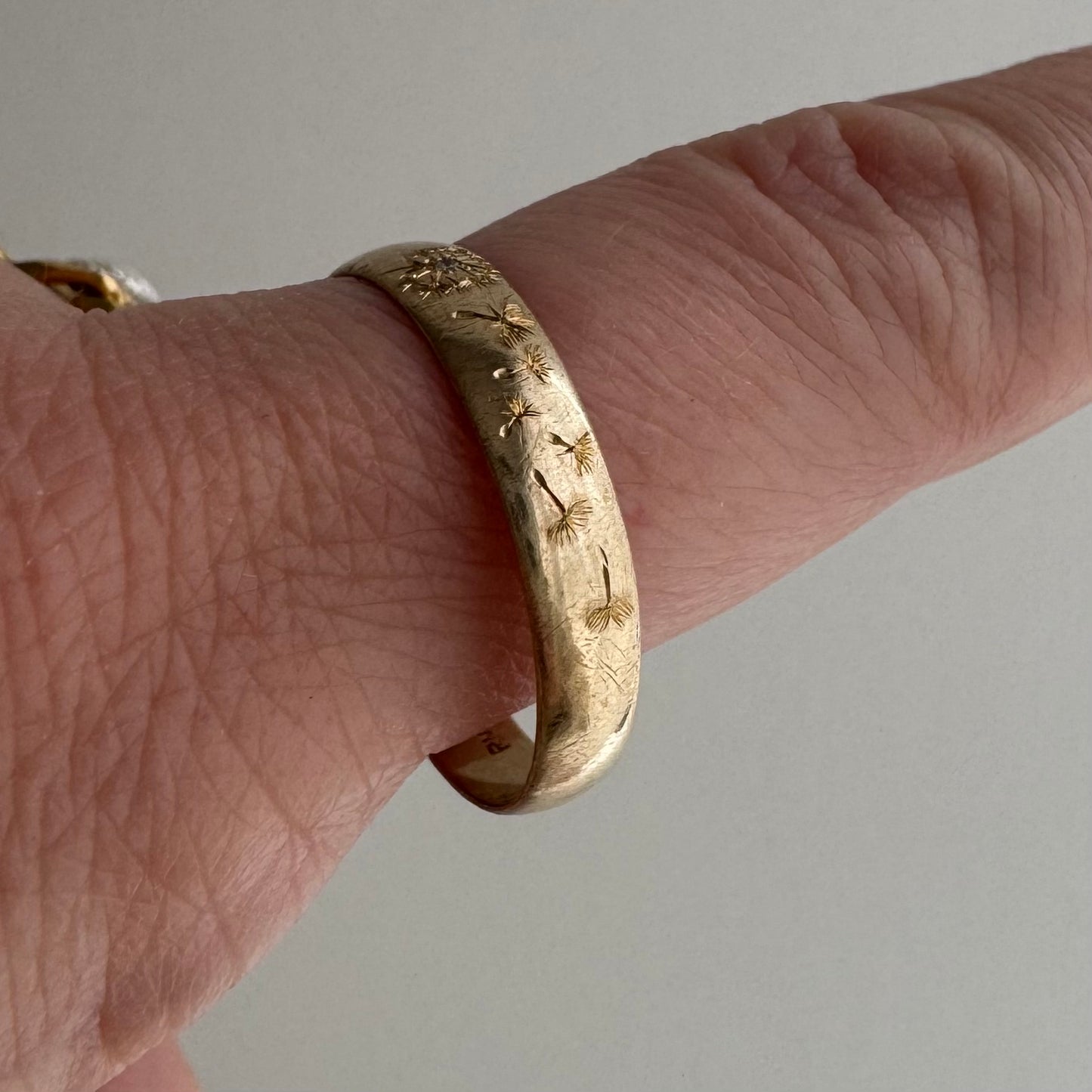 reimagined V I N T A G E // wind blown / 10k yellow gold 4.1mm band with diamond and wind-blown dandelion seeds / size 10.75