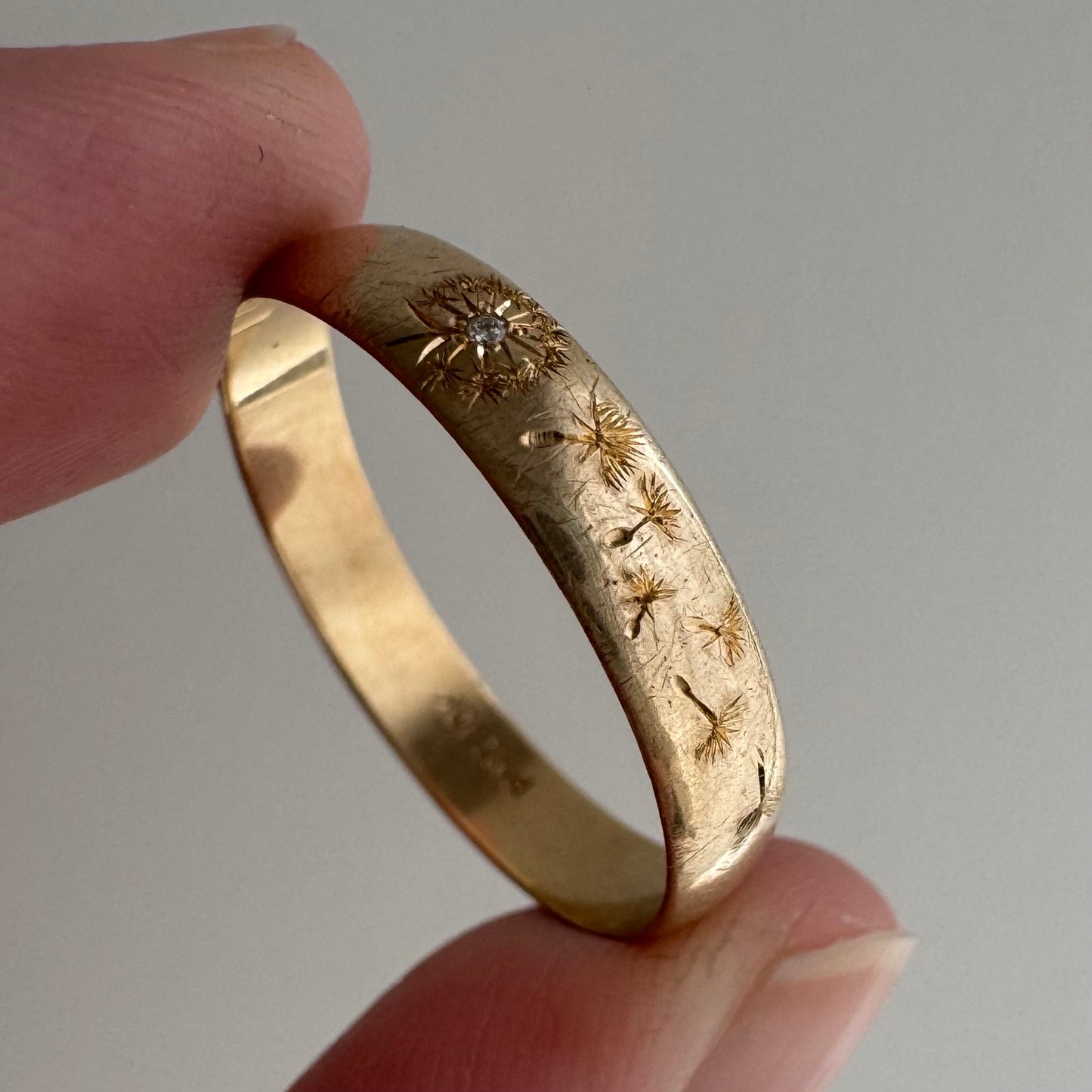 reimagined V I N T A G E // wind blown / 10k yellow gold 4.1mm band with diamond and wind-blown dandelion seeds / size 10.75