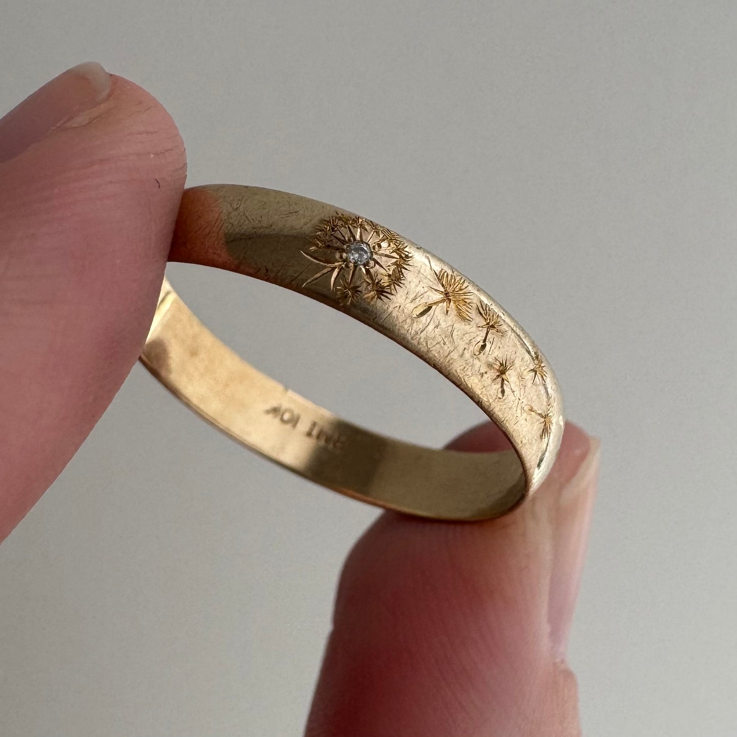 reimagined V I N T A G E // wind blown / 10k yellow gold 4.1mm band with diamond and wind-blown dandelion seeds / size 10.75
