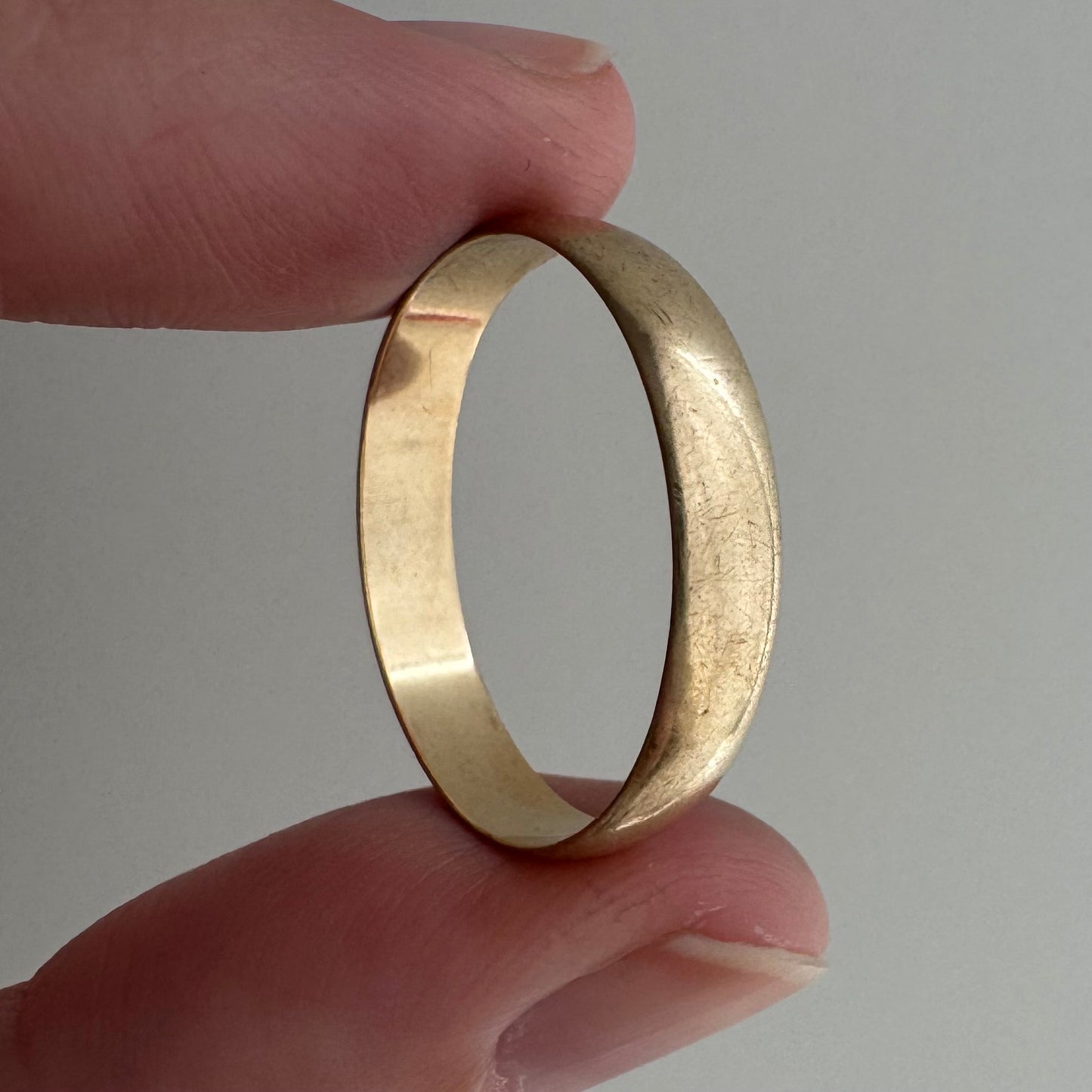 reimagined V I N T A G E // wind blown / 10k yellow gold 4.1mm band with diamond and wind-blown dandelion seeds / size 10.75