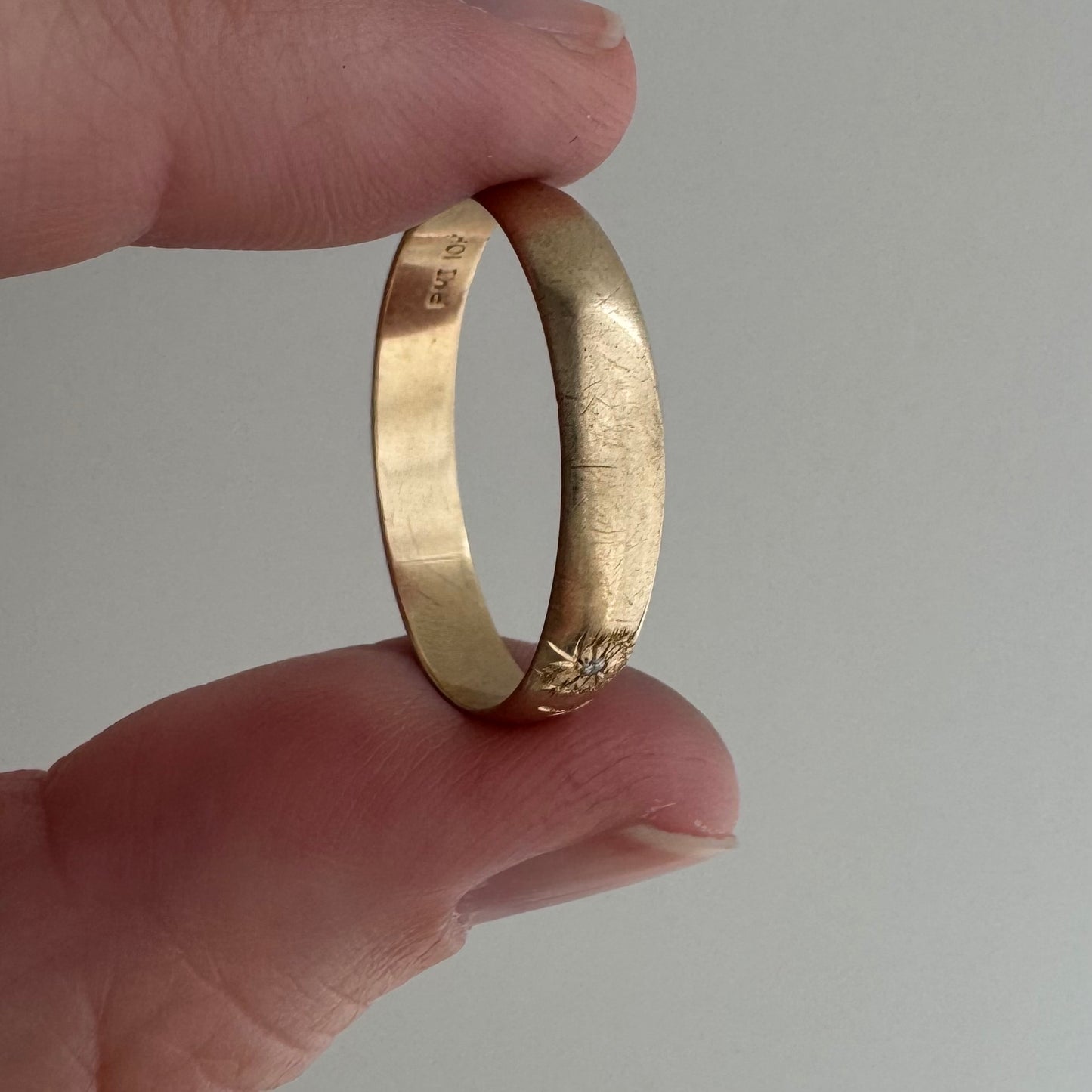 reimagined V I N T A G E // wind blown / 10k yellow gold 4.1mm band with diamond and wind-blown dandelion seeds / size 10.75