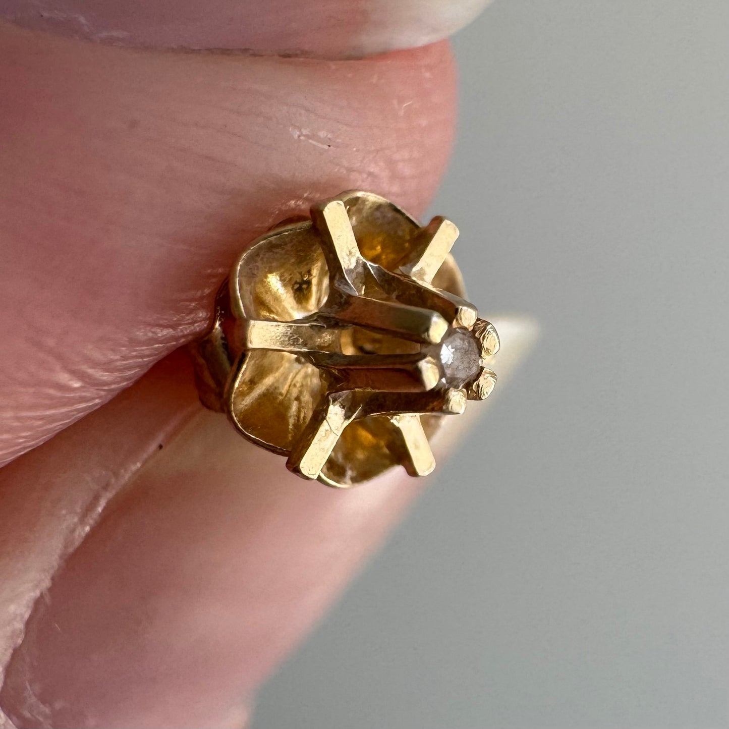 V I N T A G E // miracle blooms / 14k yellow gold and diamond buttercup post earrings