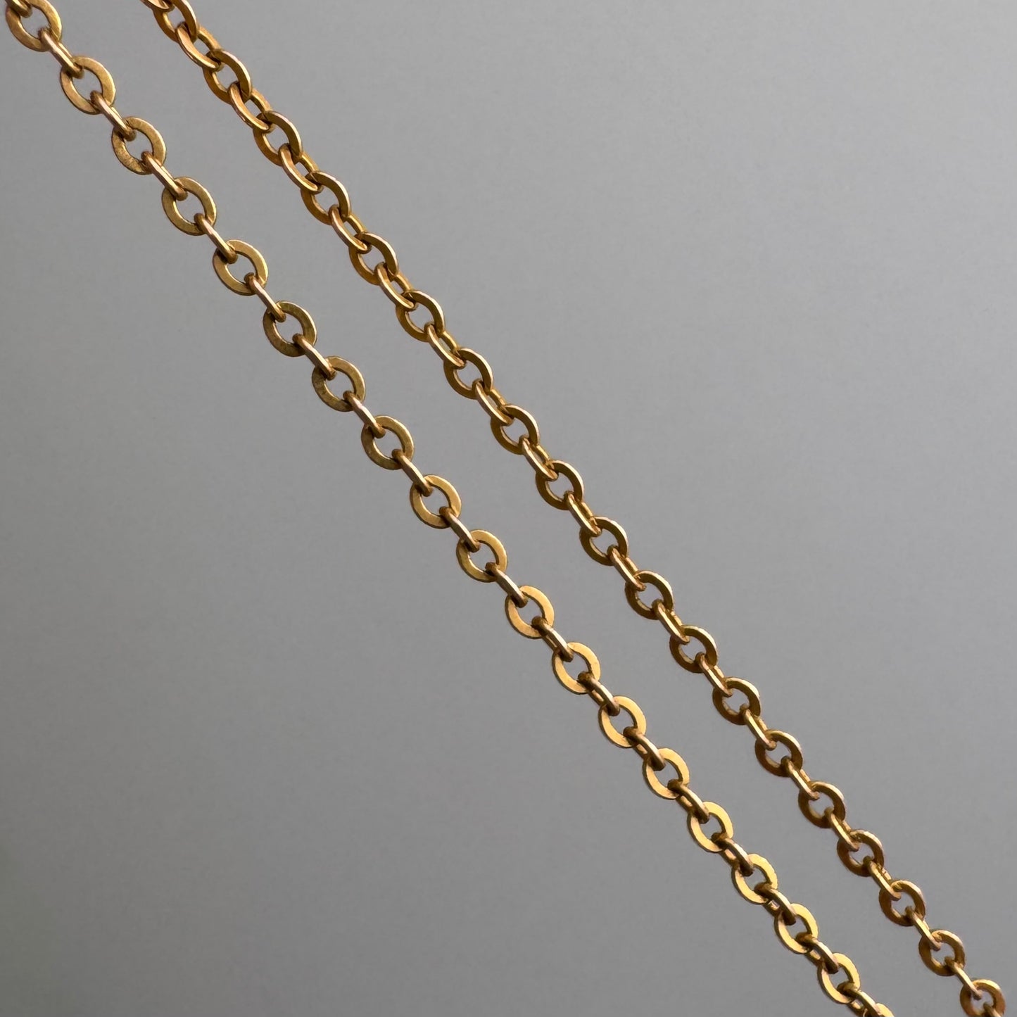 V I N T A G E // classic cable / 10k yellow gold 1.5mm dainty cable link chain / 18.25", 1.5g