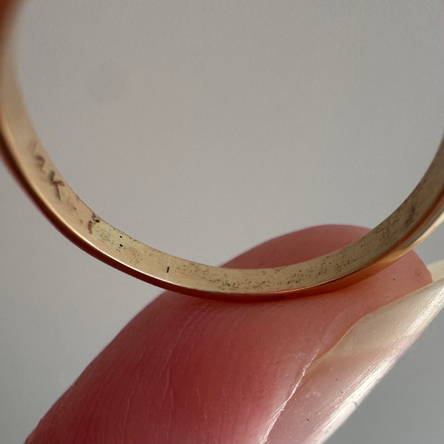 V I N T A G E // pinky promise / 14k and diamond seven stone stackable ring / size 3.5