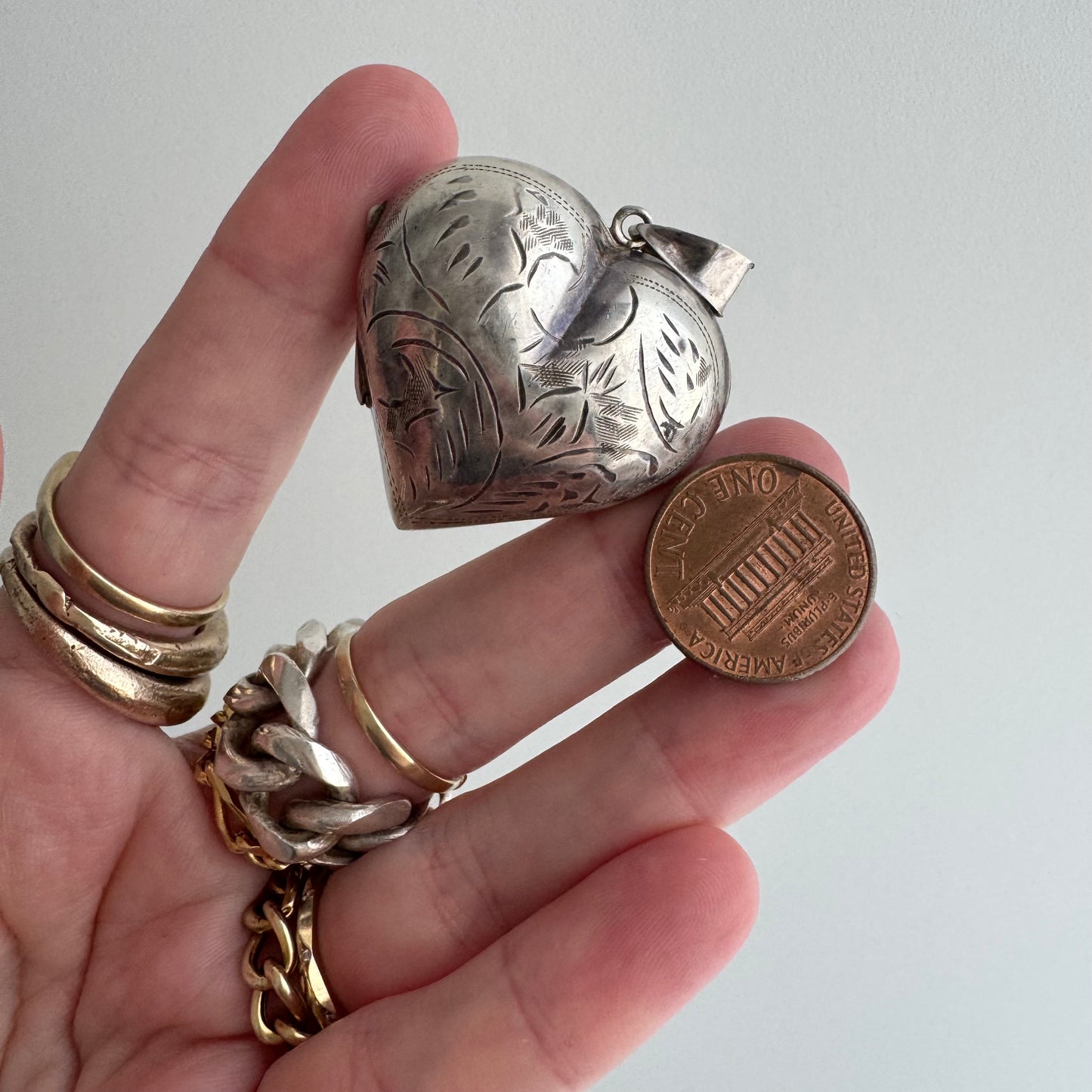 48 hour pricing // early access discounted price / sterling silver very puffy large heart locket compartment