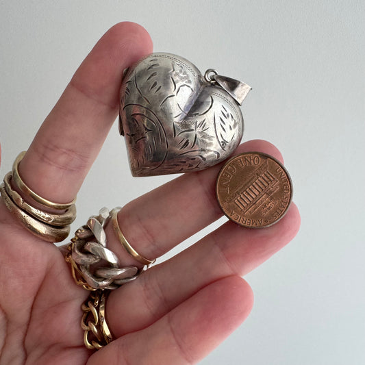 48 hour pricing // early access discounted price / sterling silver very puffy large heart locket compartment