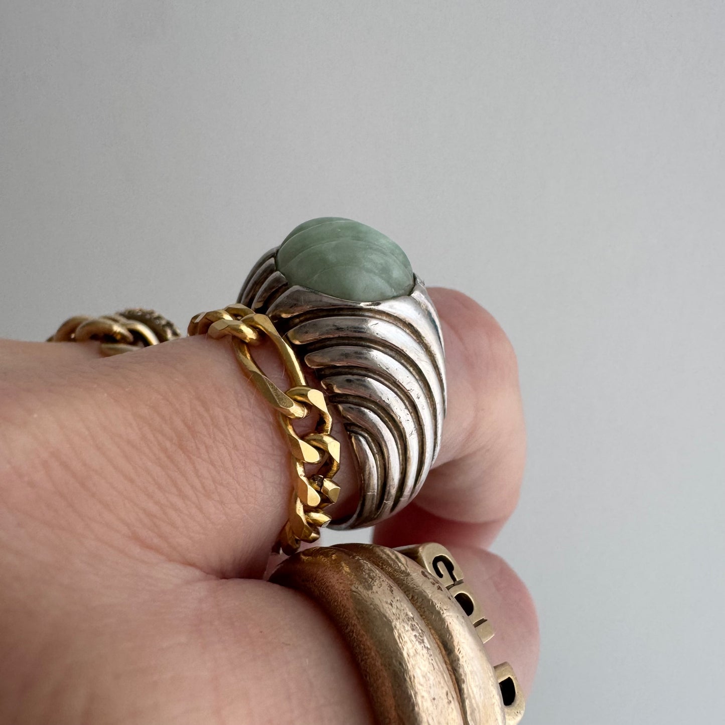 48 hour pricing // early access discounted price / sterling silver and green stone Chinese export ribbed dome ring / size 7.75