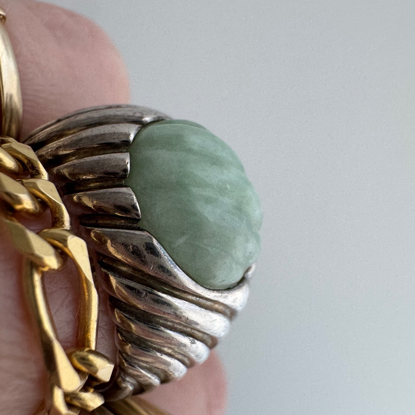 48 hour pricing // early access discounted price / sterling silver and green stone Chinese export ribbed dome ring / size 7.75