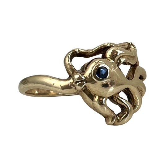 V I N T A G E // kissy fish / 10k yellow gold and blue sapphire fish ring / size 7.25