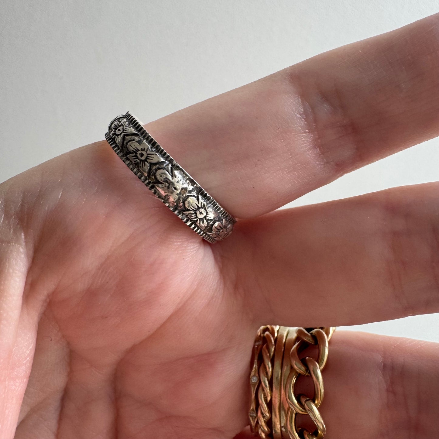 E S T A T E // new old stock bands / sterling silver art nouveau style floral patterned eternity bands
