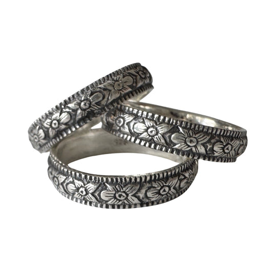 E S T A T E // new old stock bands / sterling silver art nouveau style floral patterned eternity bands