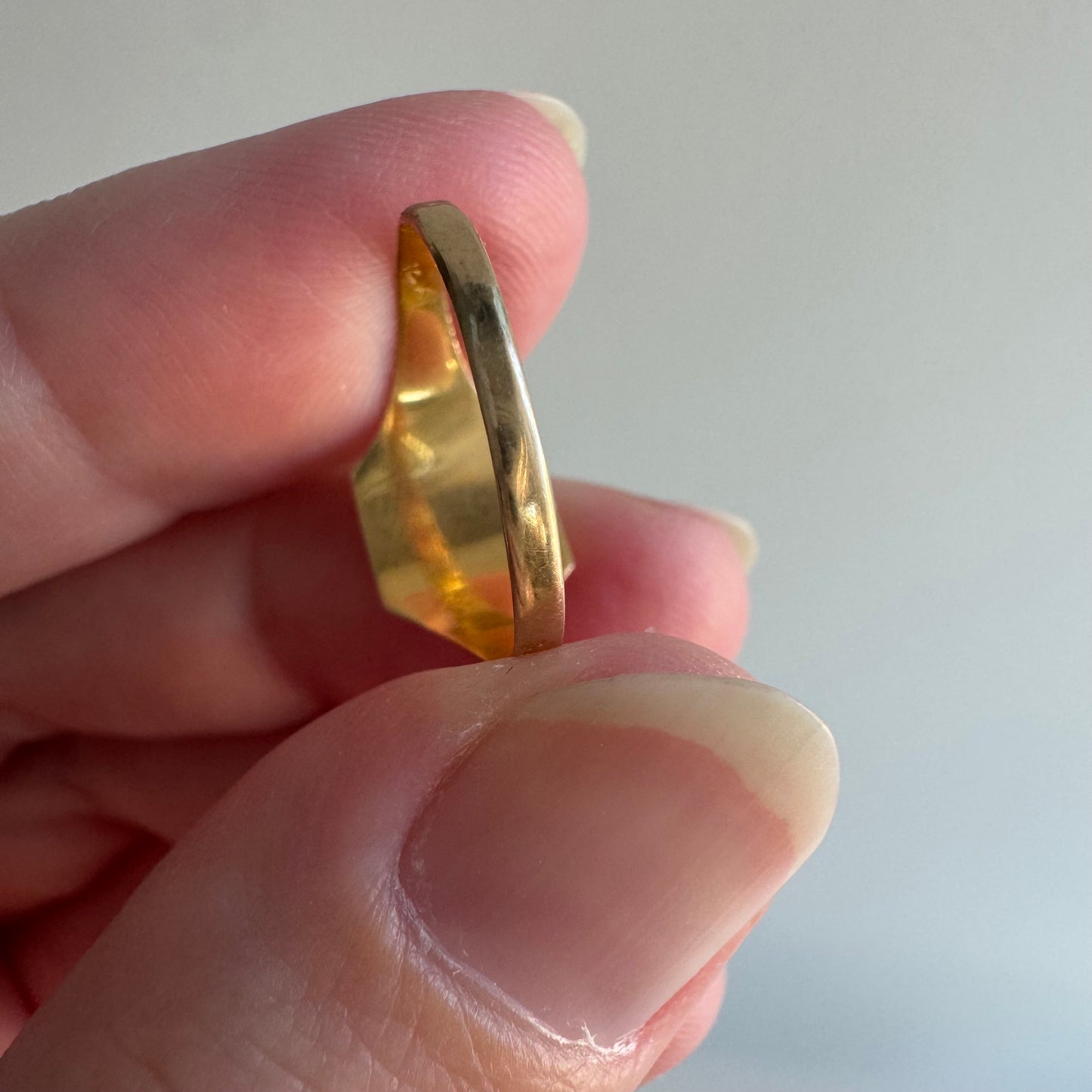 V I N T A G E // golden nugget / 14k + bloomed 22k finish gold rush era nugget signet / almost size 5