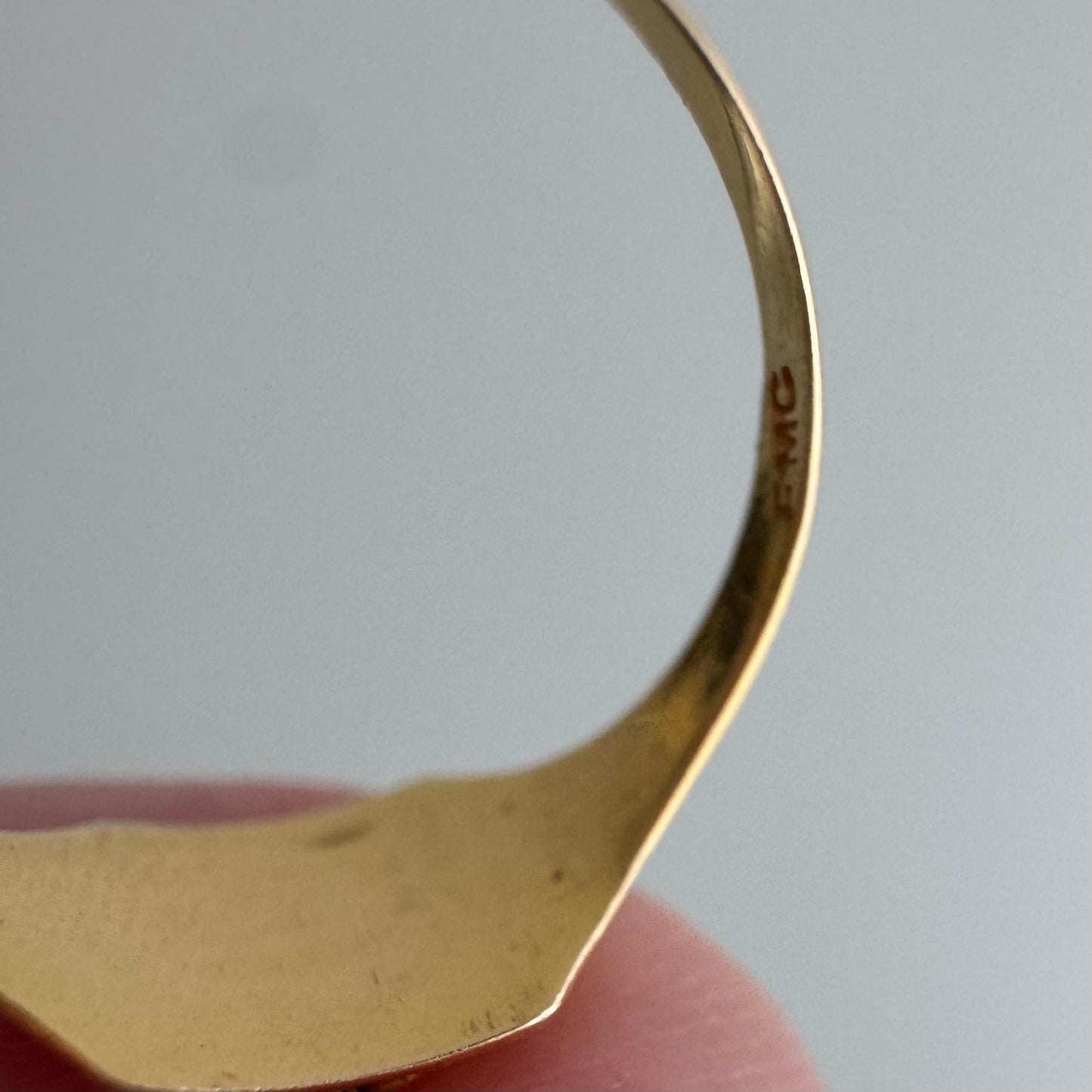 V I N T A G E // golden nugget / 14k + bloomed 22k finish gold rush era nugget signet / almost size 5