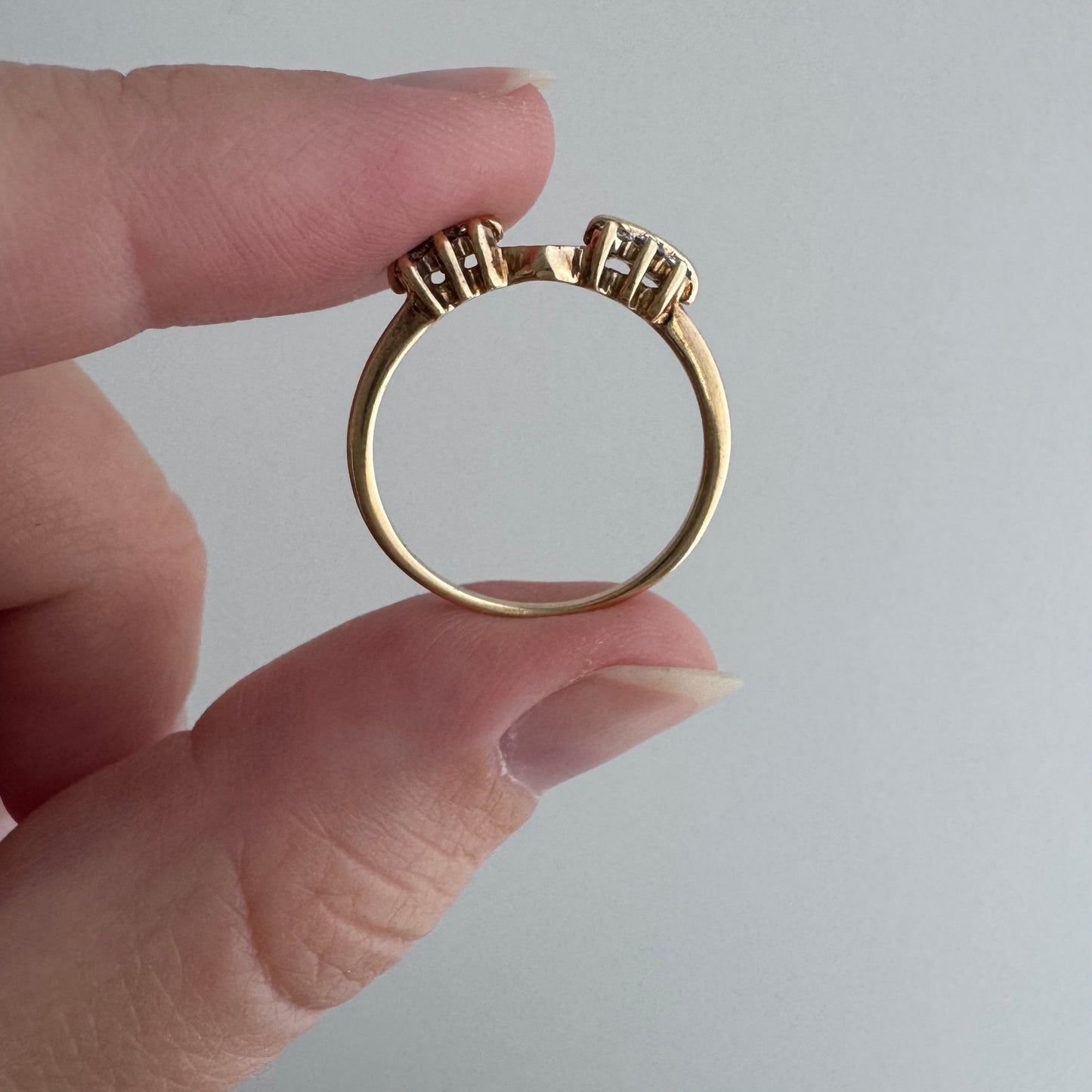 V I N T A G E // sparkle layer / 14k and diamond ring guard jacket / size 6.25