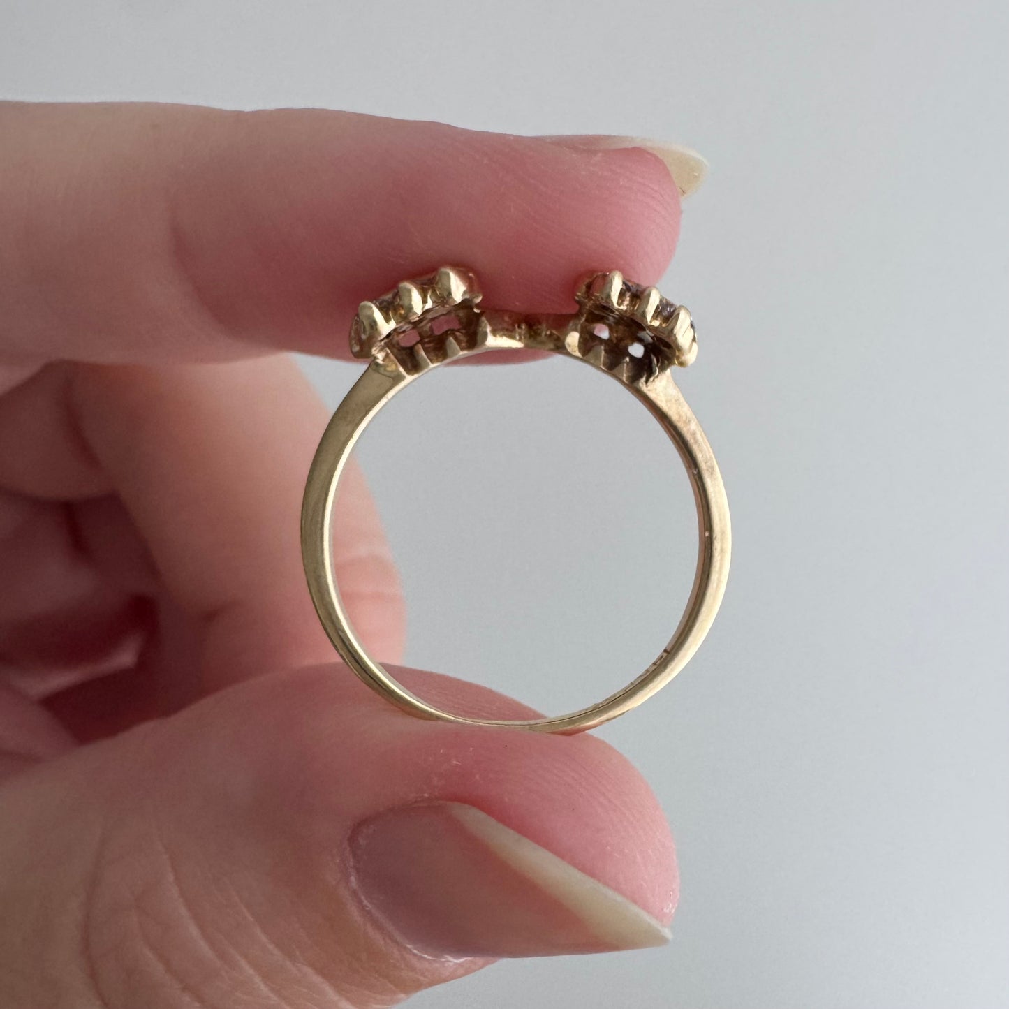 V I N T A G E // sparkle layer / 14k and diamond ring guard jacket / size 6.25