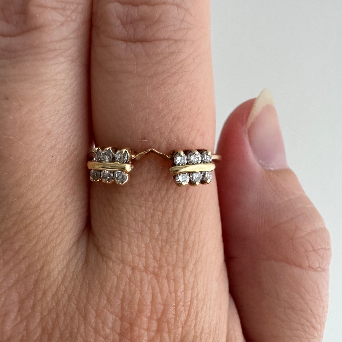 V I N T A G E // sparkle layer / 14k and diamond ring guard jacket / size 6.25