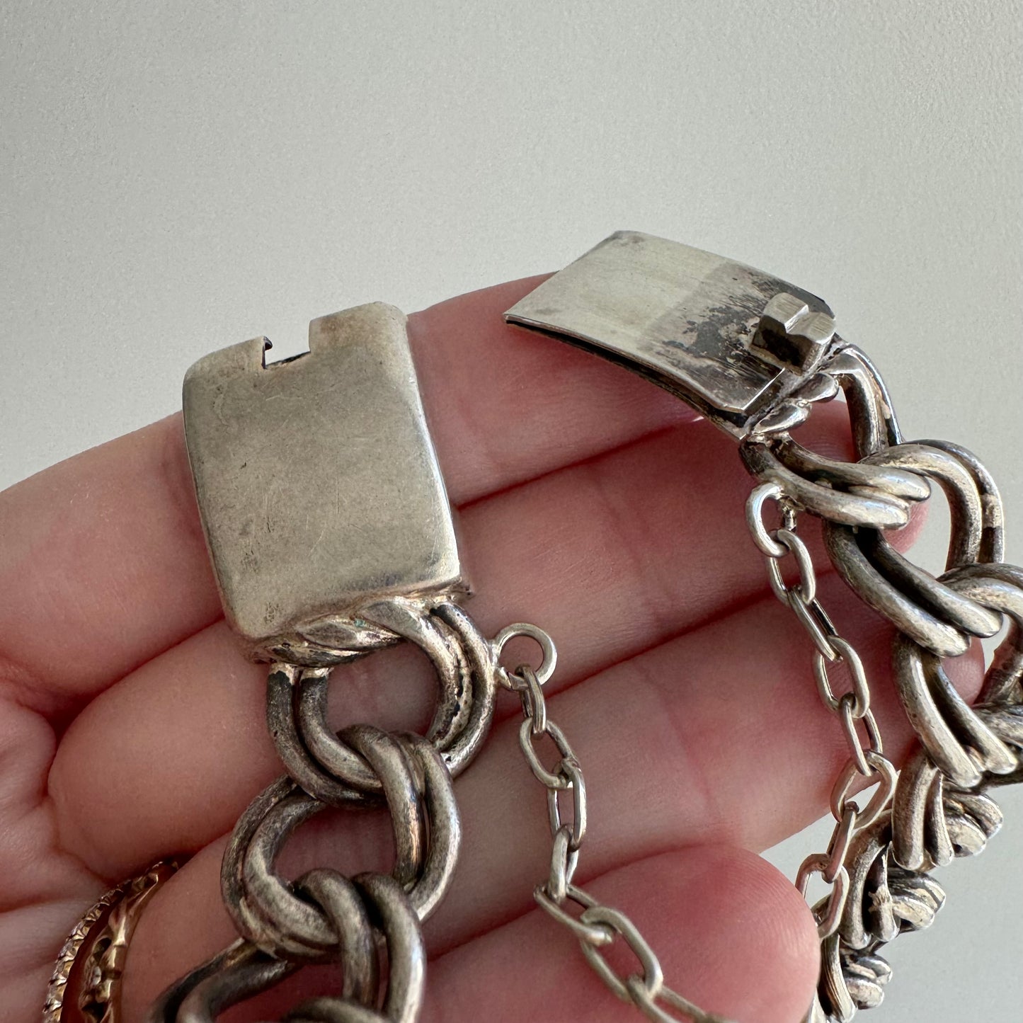 V I N T A G E // lovely links / sterling silver chunky wide double curb chain bracelet / 8", 50.9g