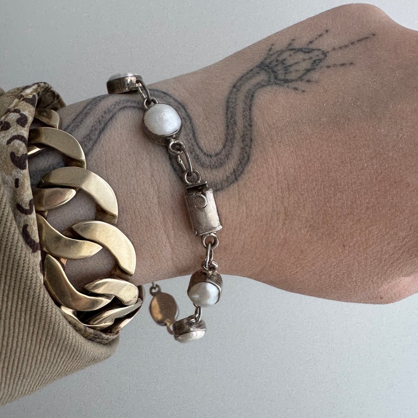 V I N T A G E // pearly links / sterling silver fresh water pearl link bracelet / 7.25", 10.4g