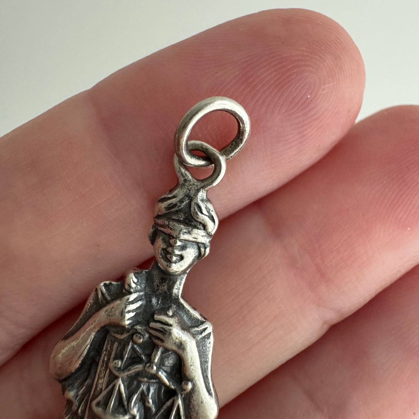 V I N T A G E // Justitia / sterling silver justice goddess with scales / a pendant