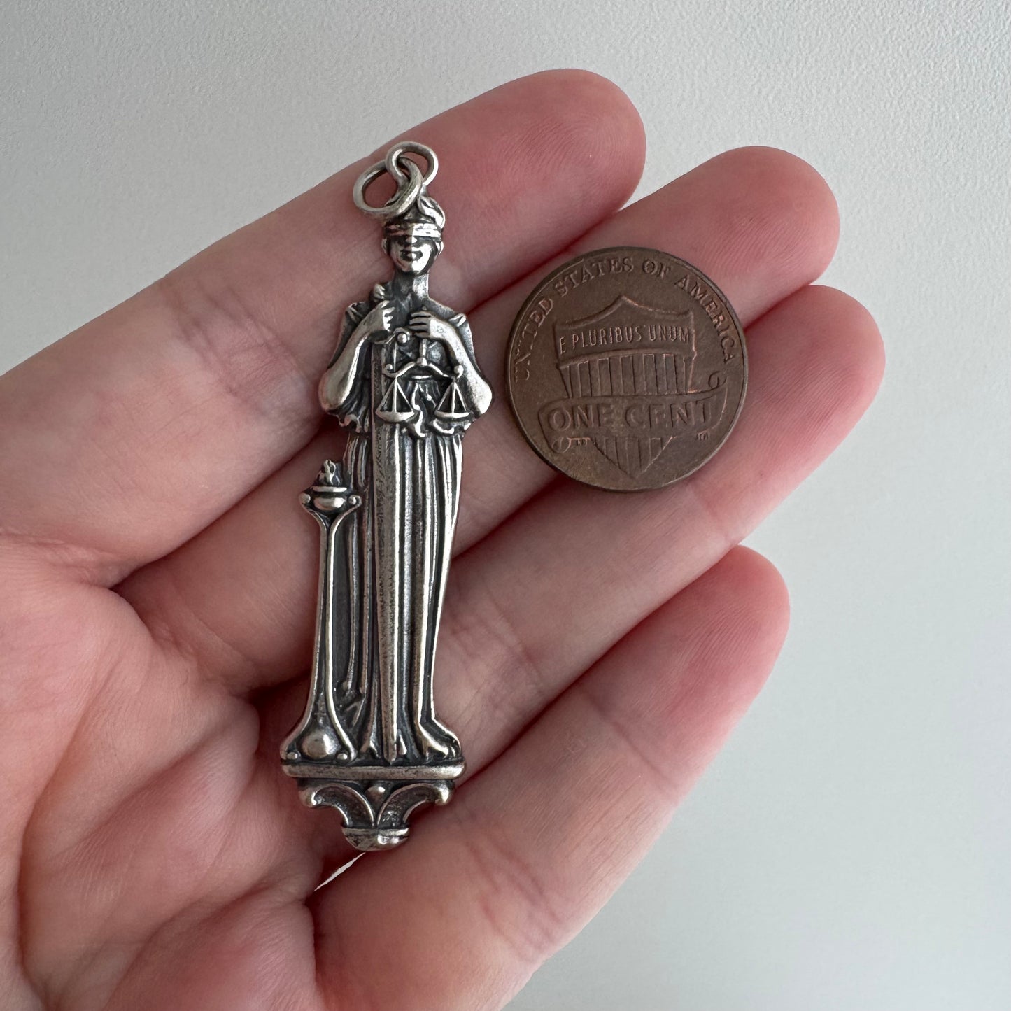 V I N T A G E // Justitia / sterling silver justice goddess with scales / a pendant