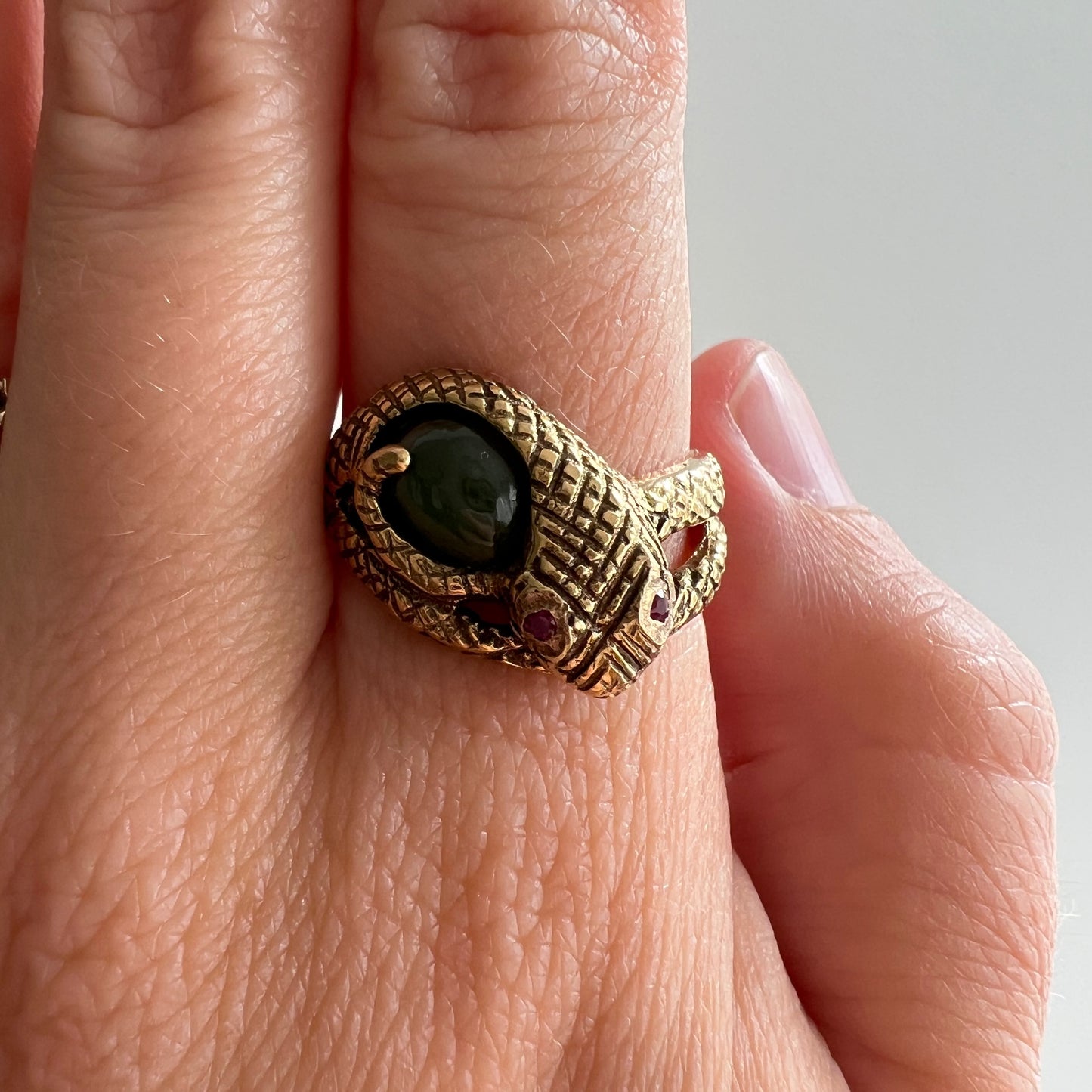 V I N T A G E // the egg’s keeper / solid 14k yellow gold snake ring with jade and rubies / size 8