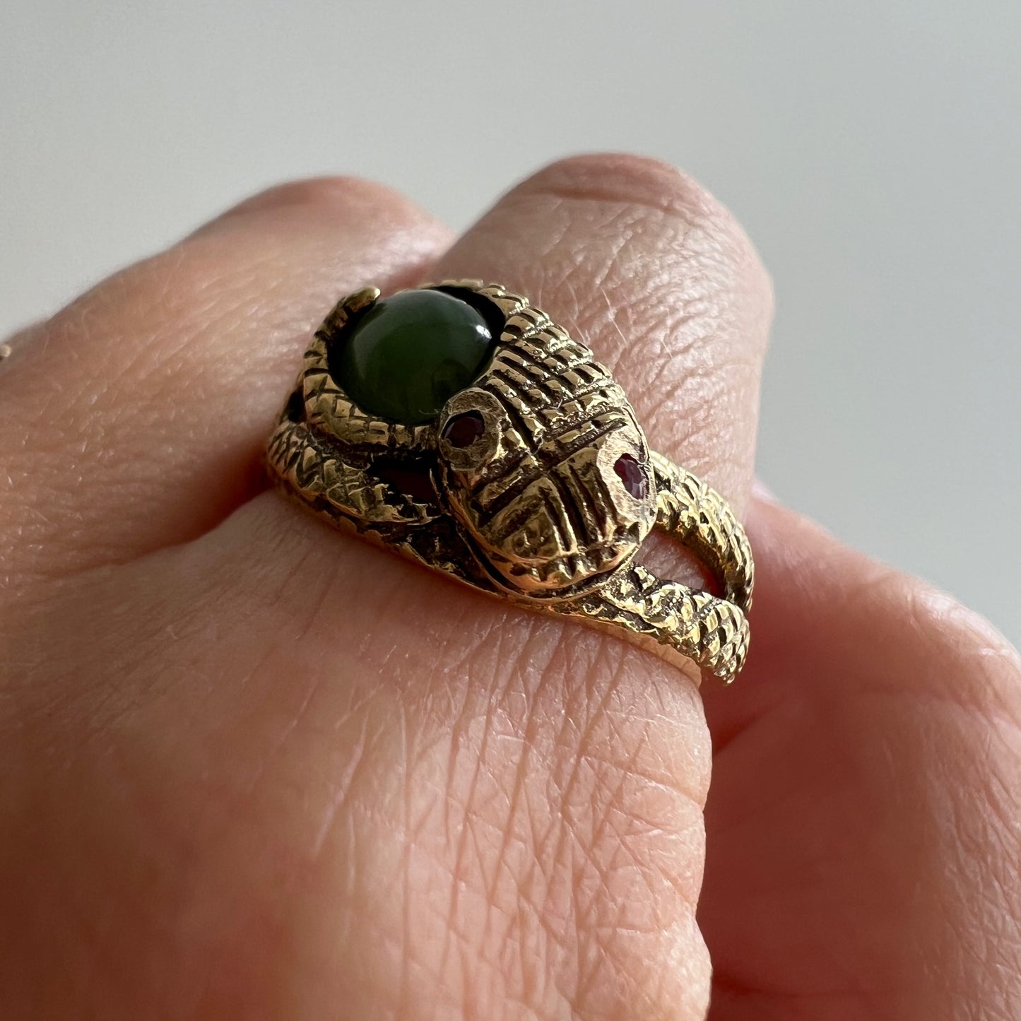 V I N T A G E // the egg’s keeper / solid 14k yellow gold snake ring with jade and rubies / size 8